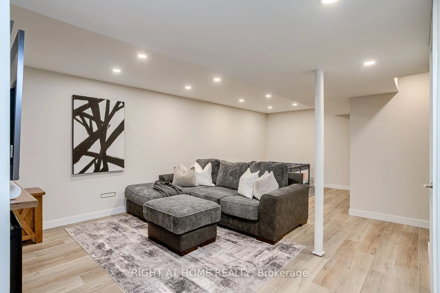 41 Steele Valley Court