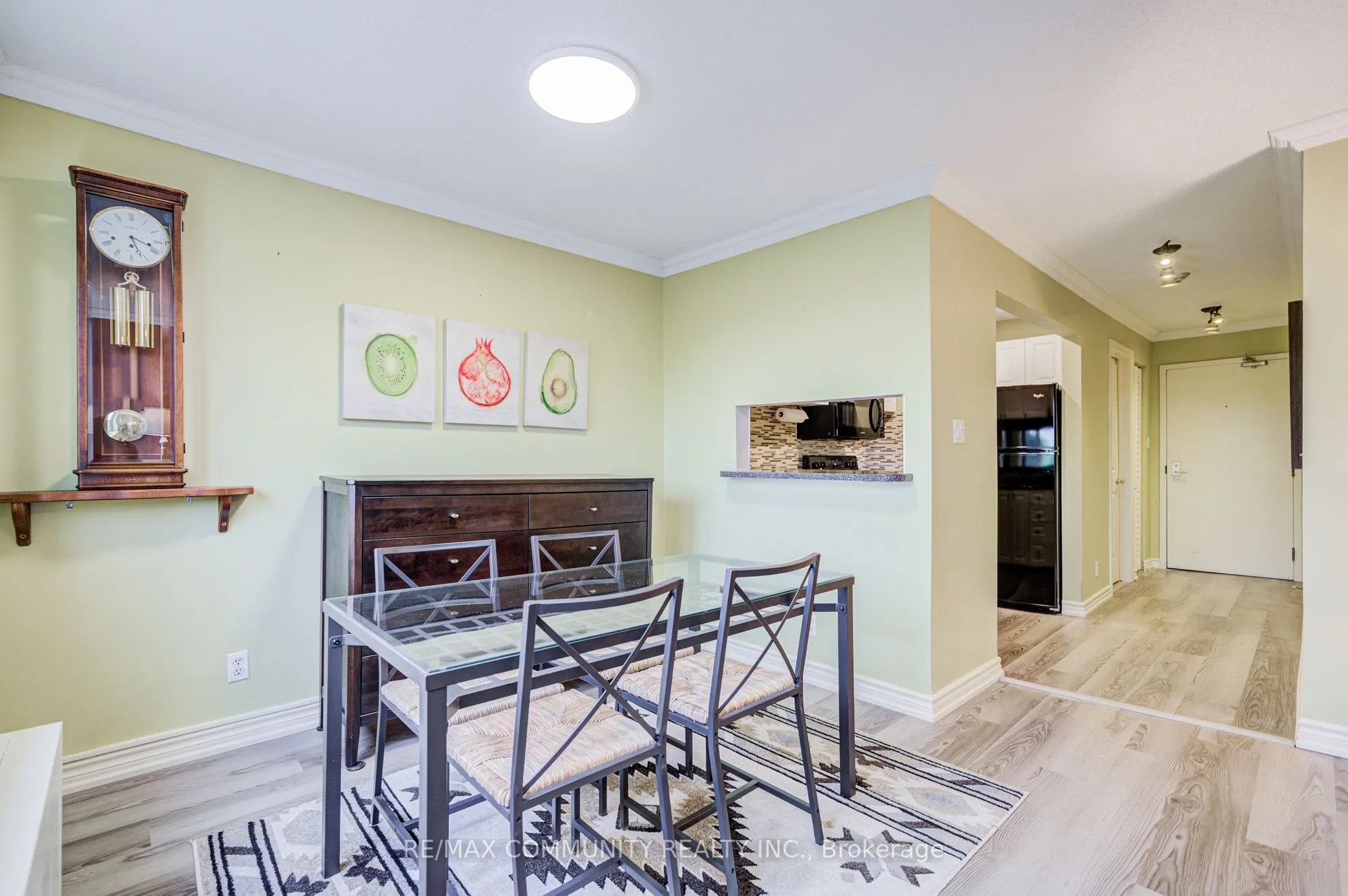 191 Lake Driveway W, #201