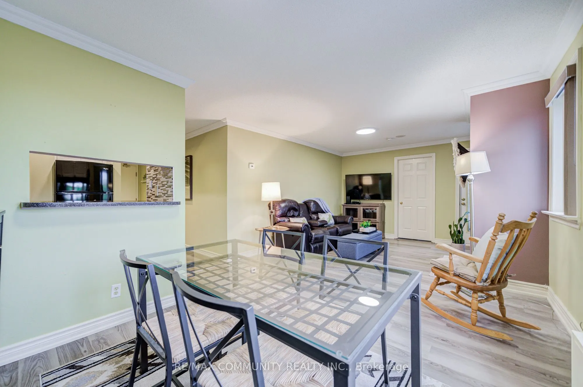 191 Lake Driveway W, #201