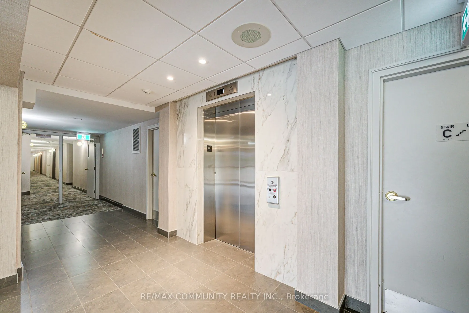 191 Lake Driveway W, #201