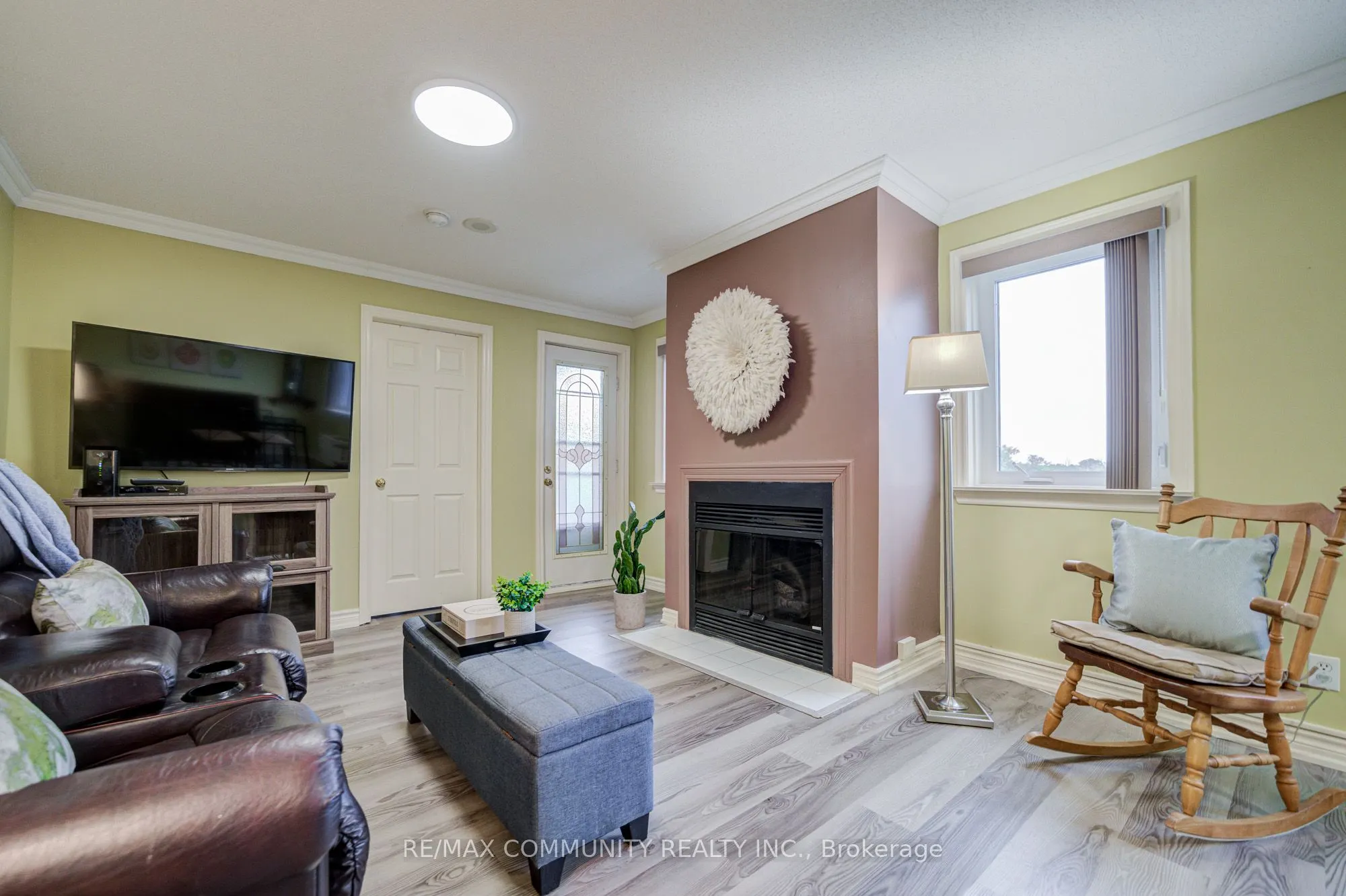 191 Lake Driveway W, #201