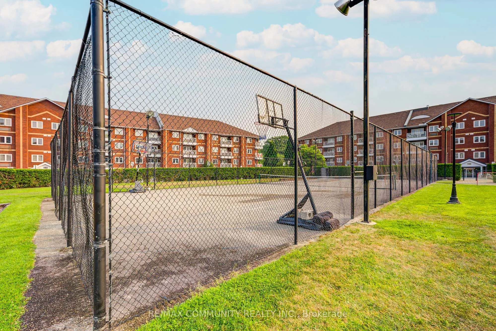 191 Lake Driveway W, #201