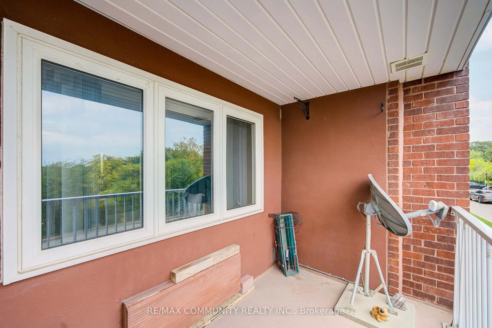 191 Lake Driveway W, #201