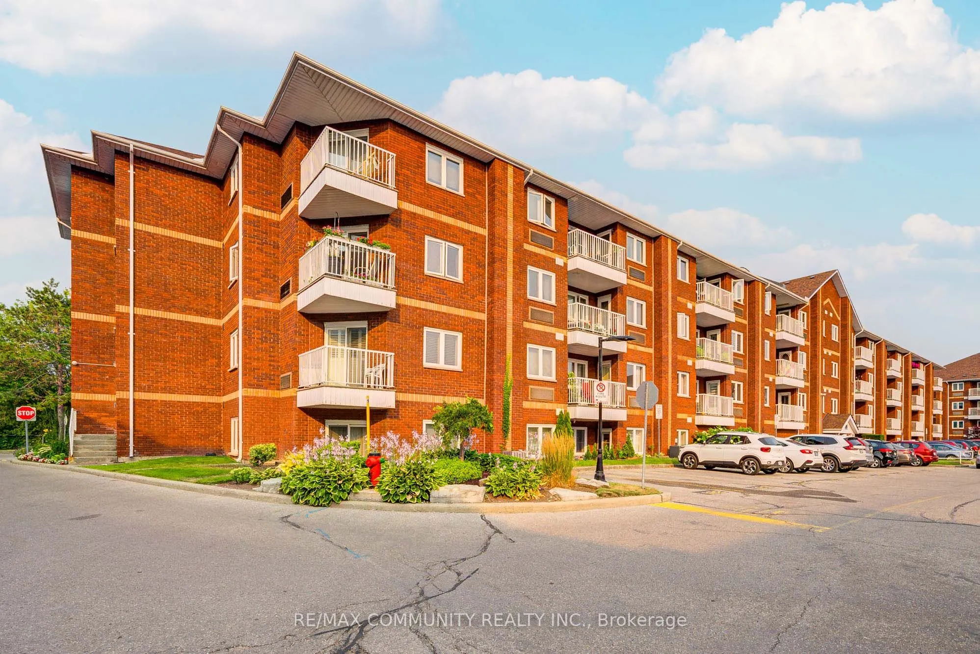 191 Lake Driveway W, #201