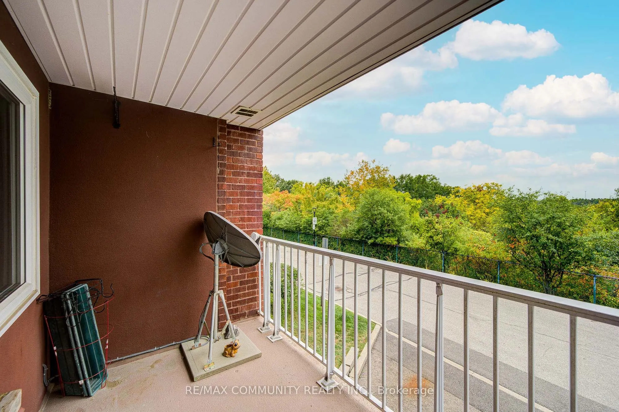 191 Lake Driveway W, #201