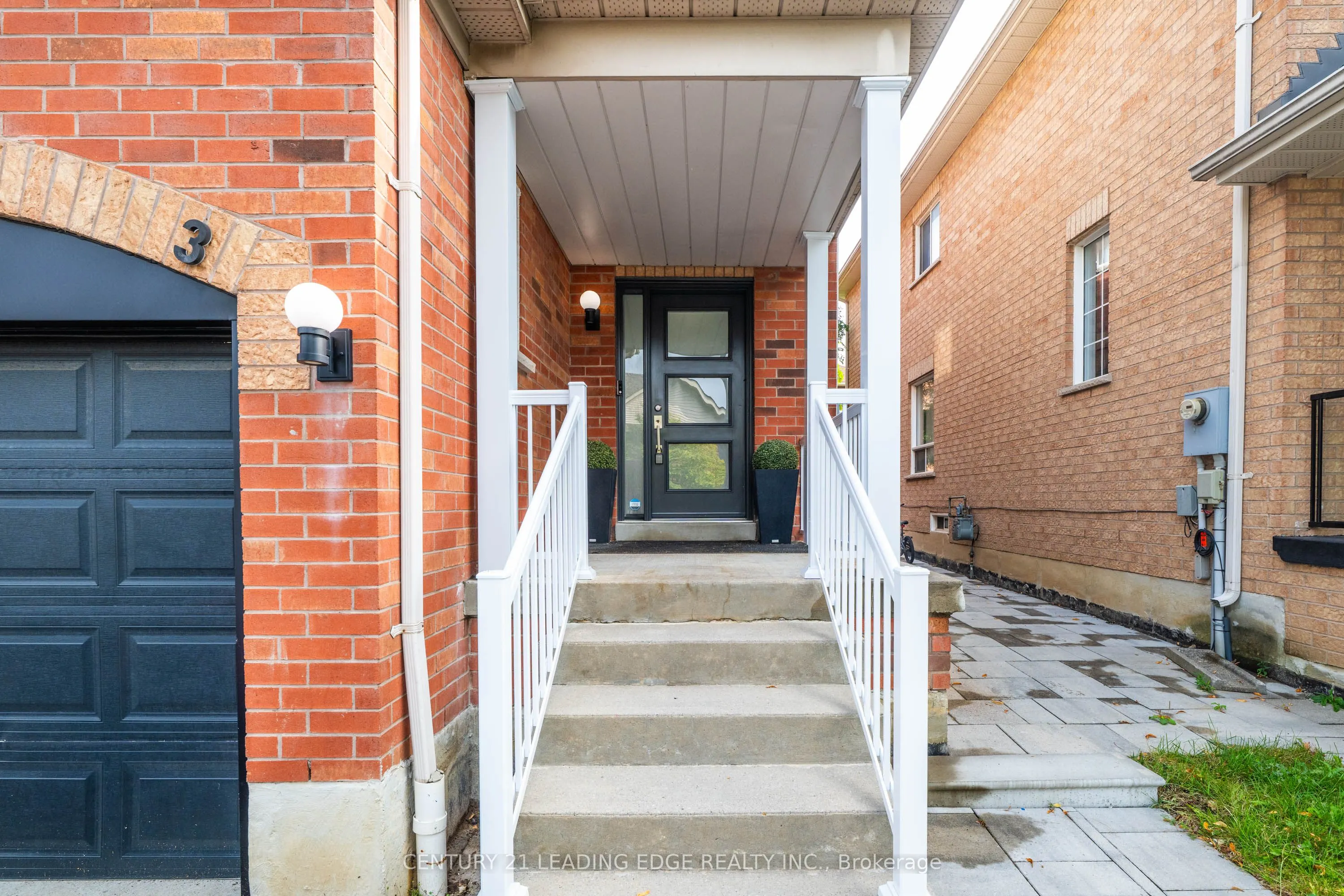 3 Hemans Court