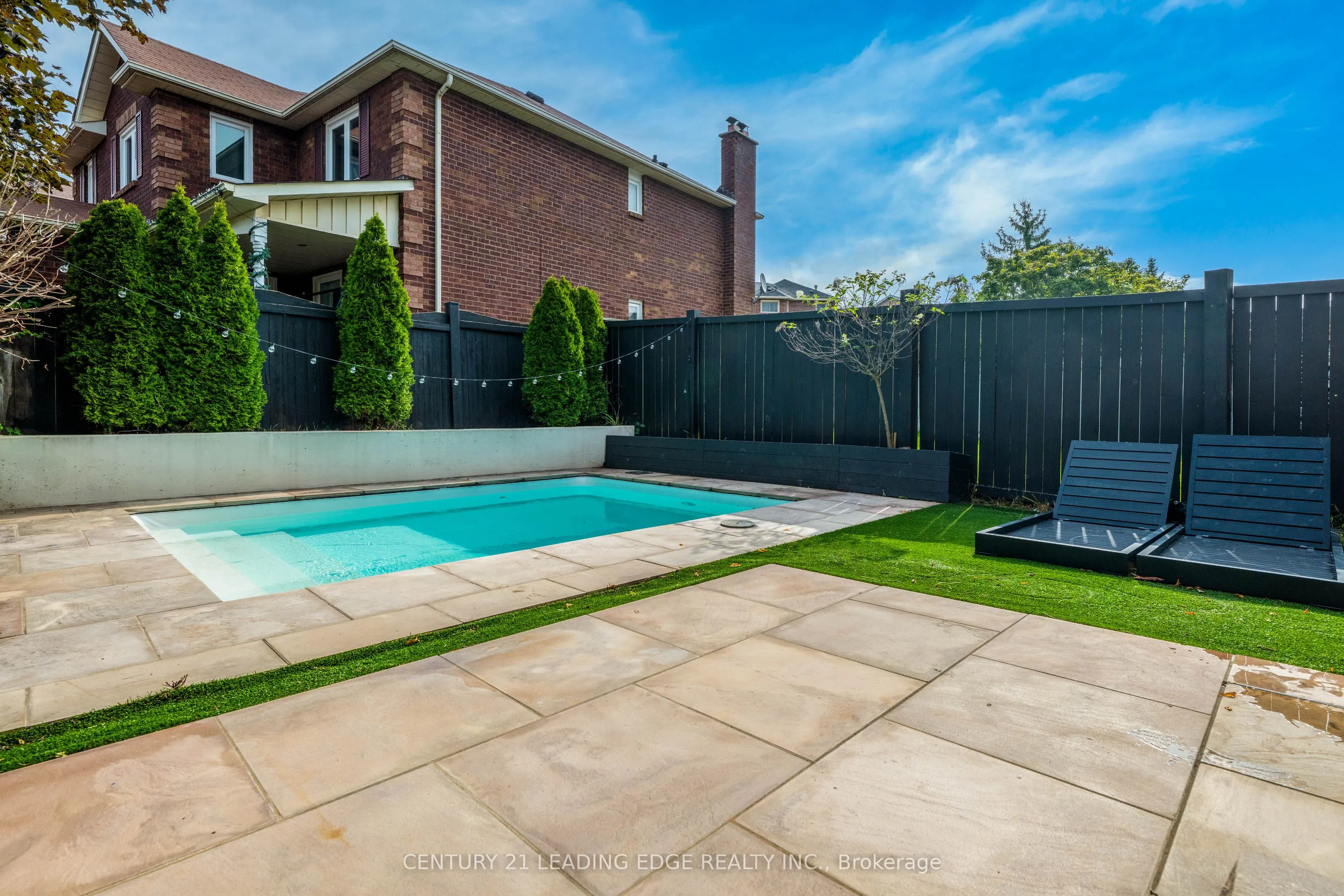 3 Hemans Court