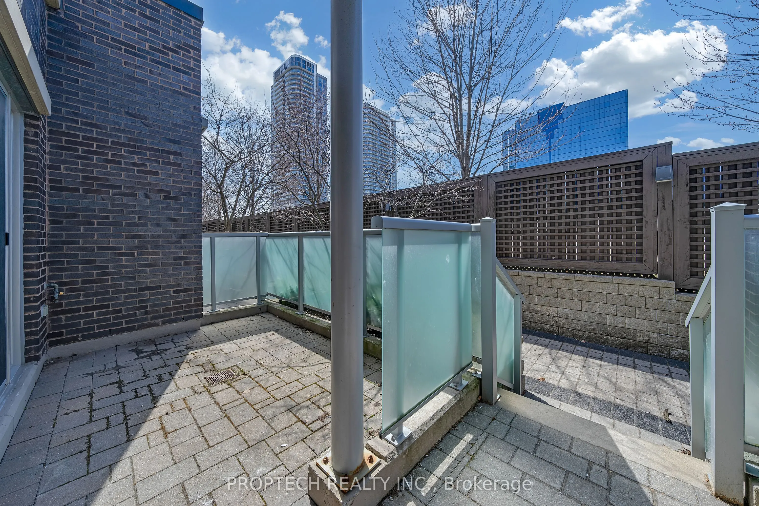 295 Village Green Square, #67