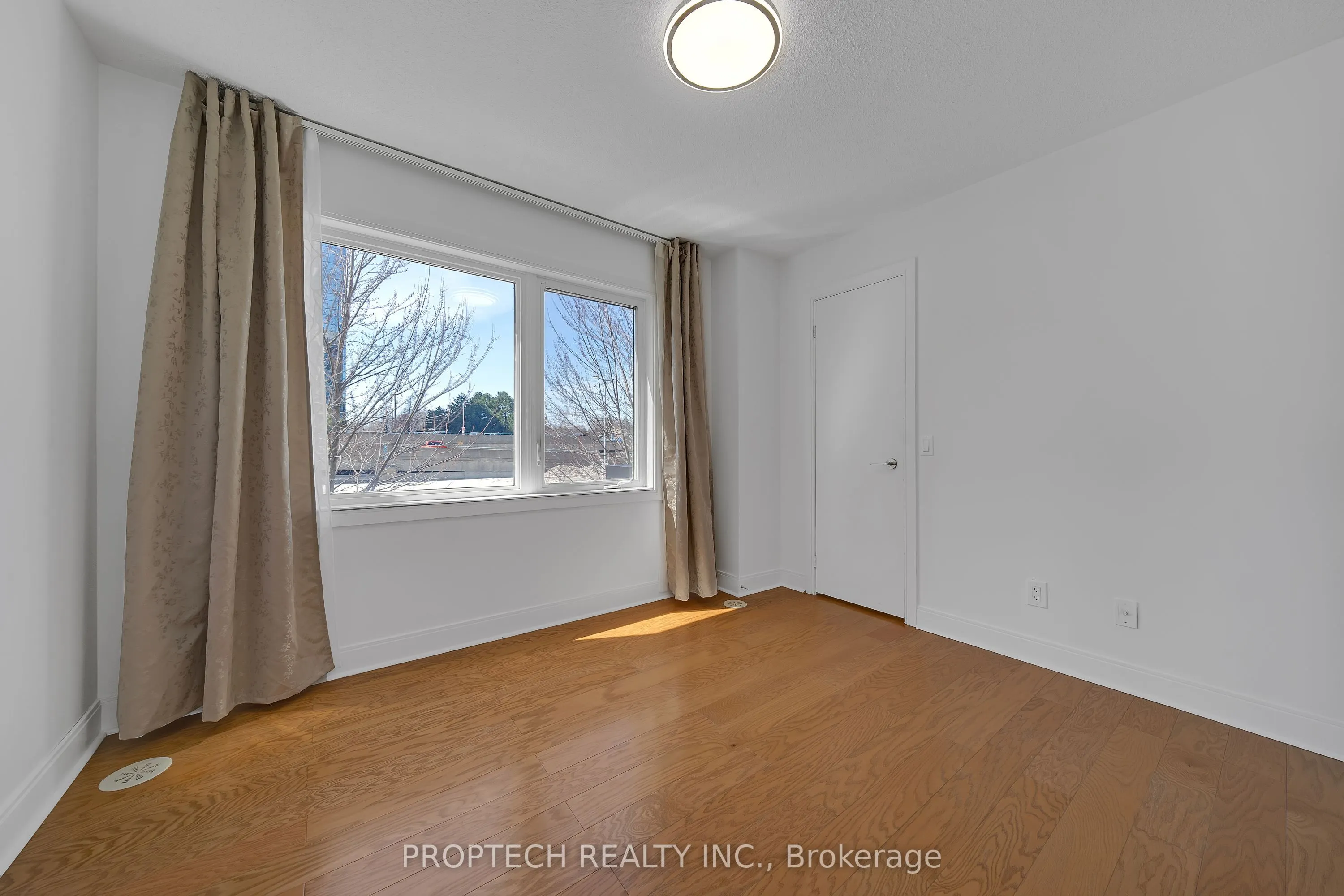 295 Village Green Square, #67