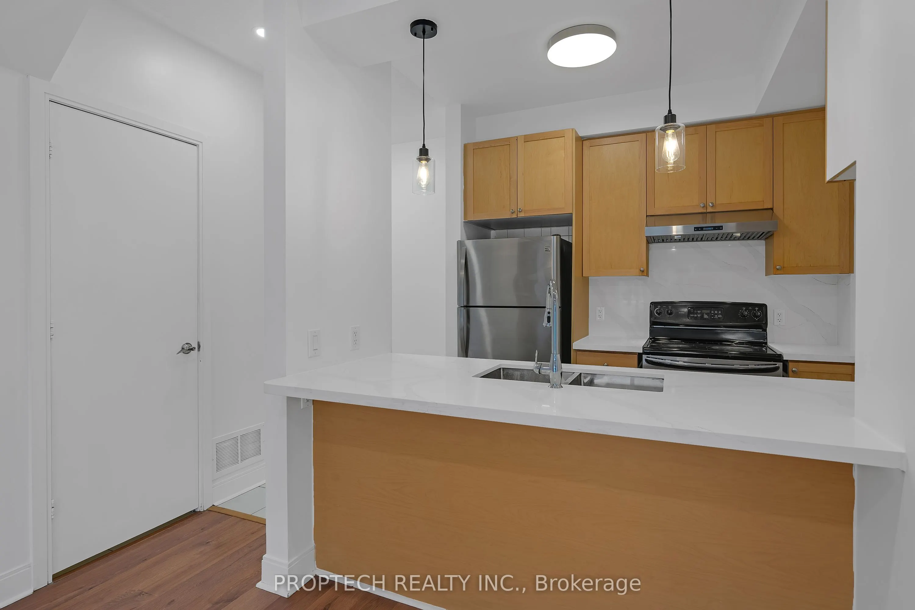295 Village Green Square, #67