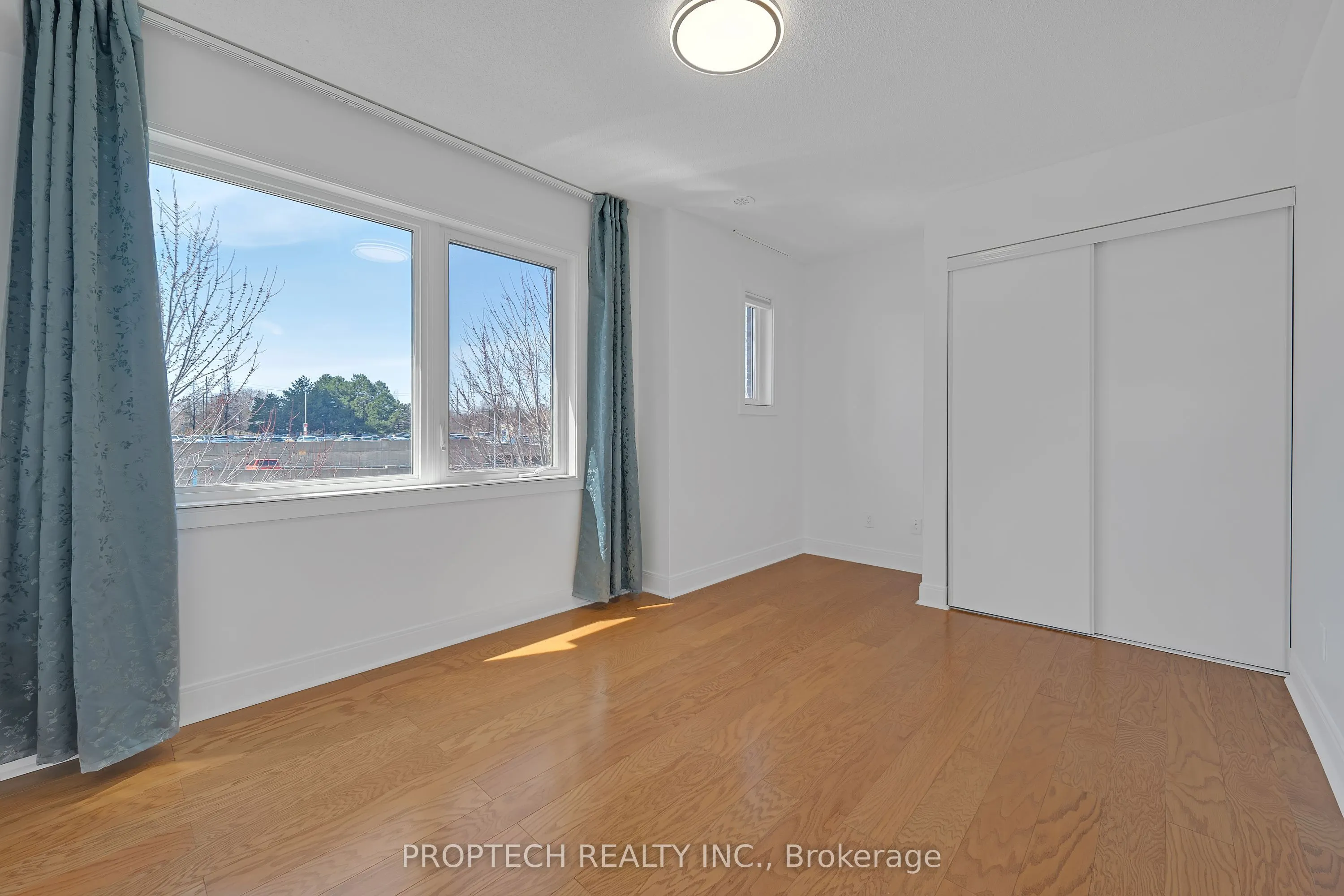 295 Village Green Square, #67