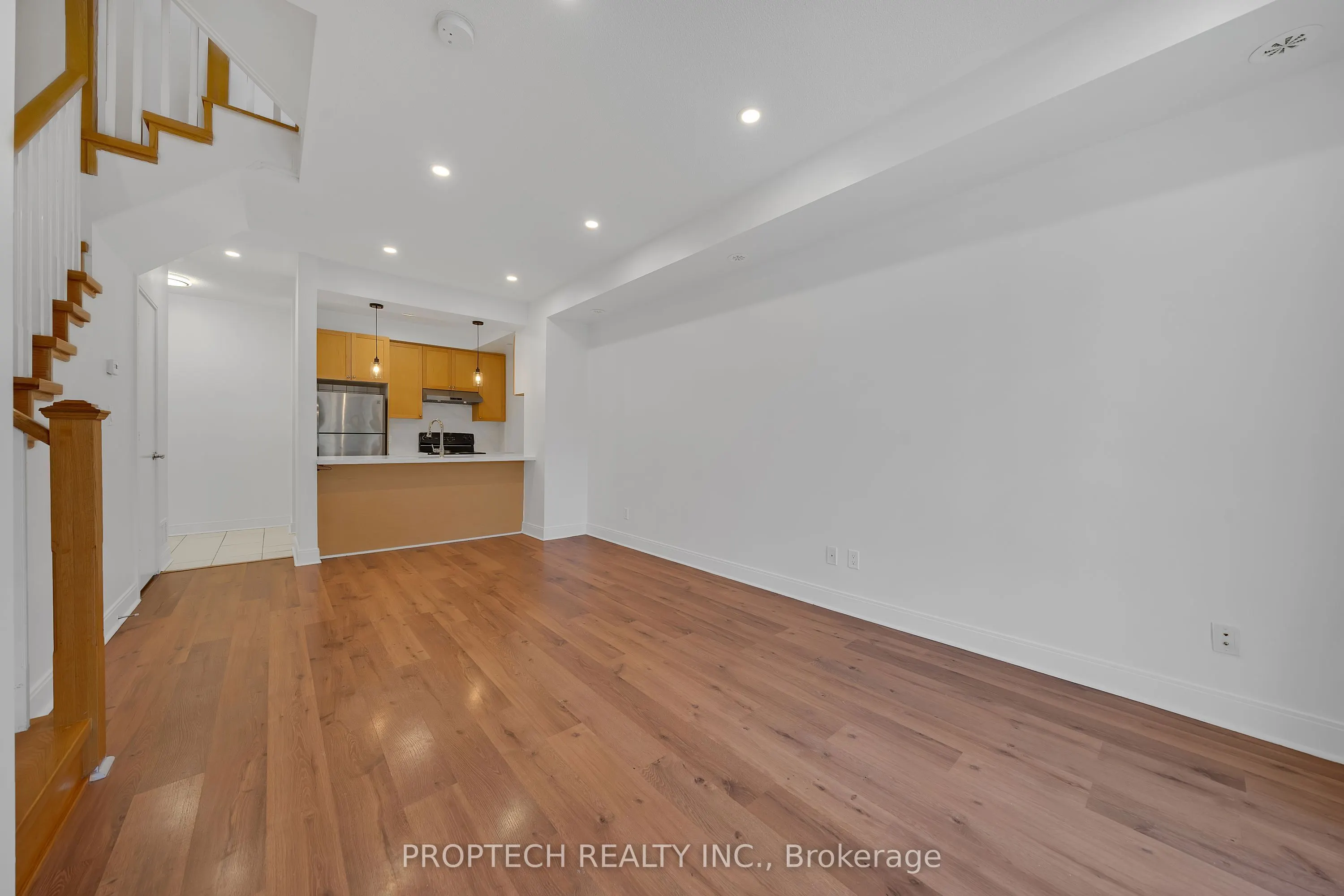 295 Village Green Square, #67