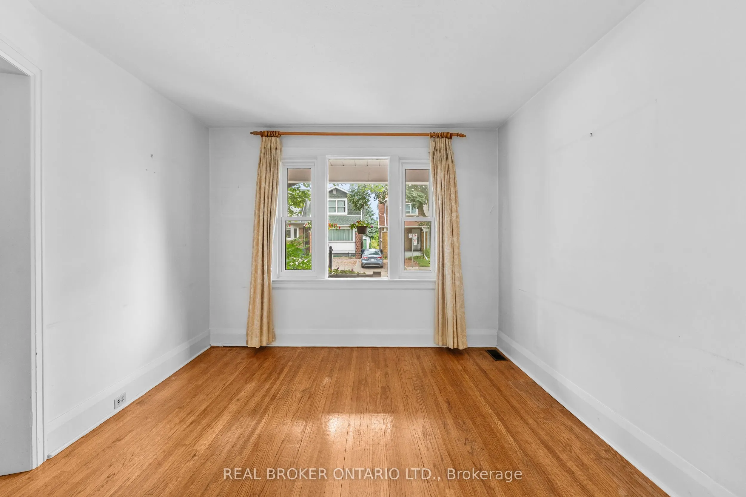 47 Mortimer Avenue