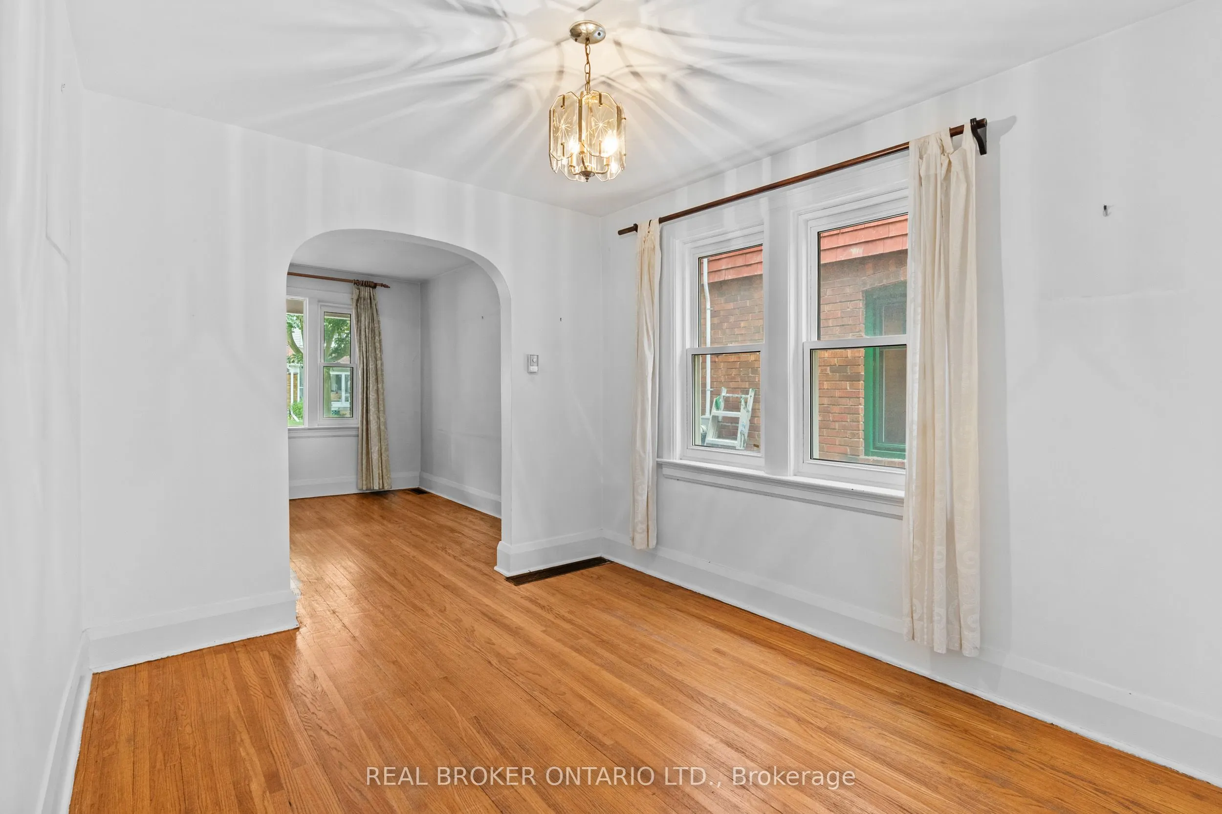 47 Mortimer Avenue