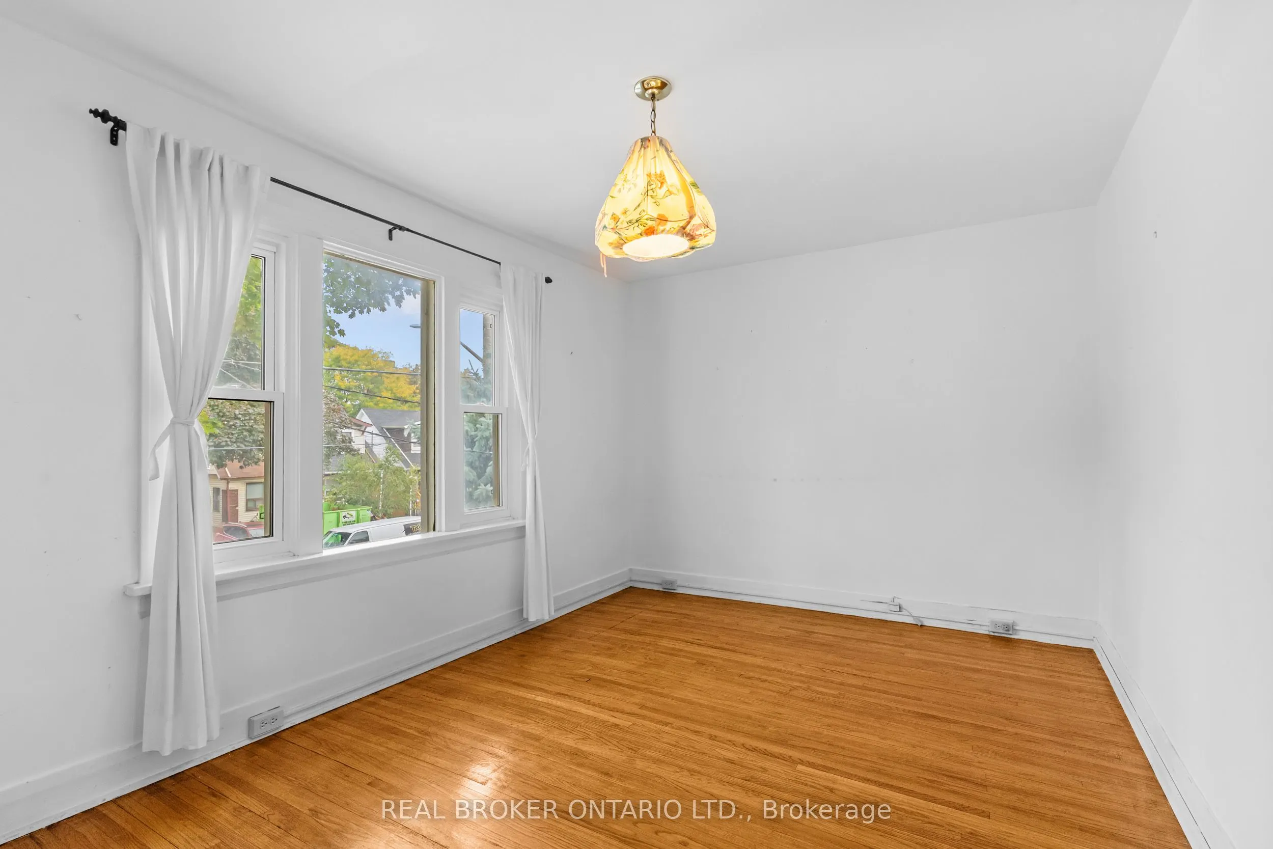47 Mortimer Avenue