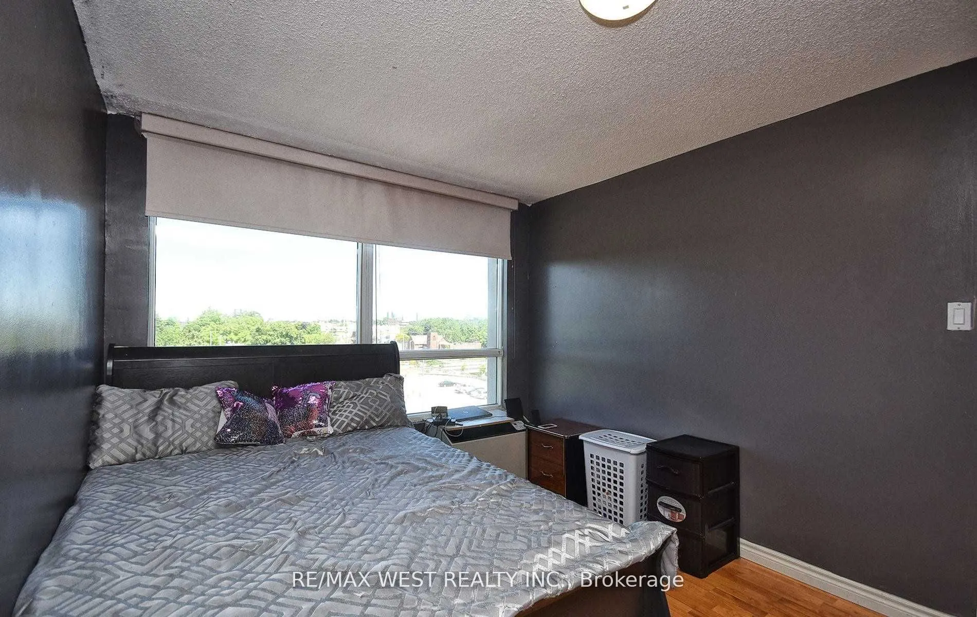 1 Reidmount Avenue, #706