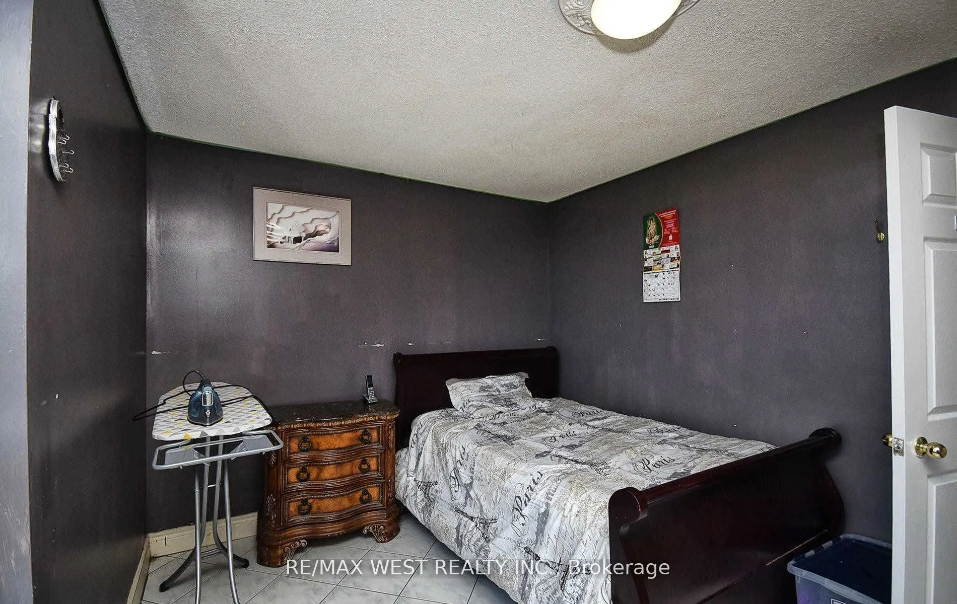 1 Reidmount Avenue, #706