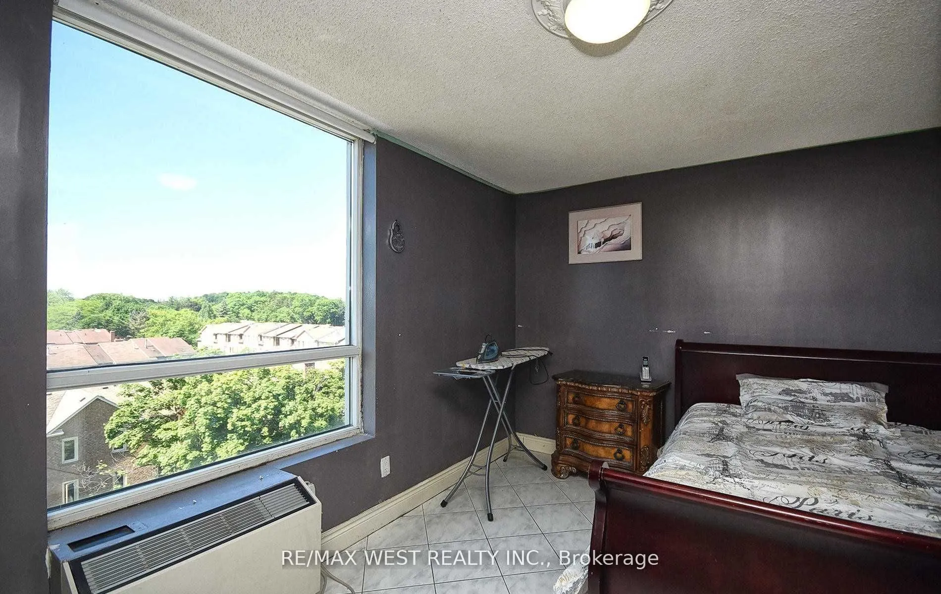 1 Reidmount Avenue, #706