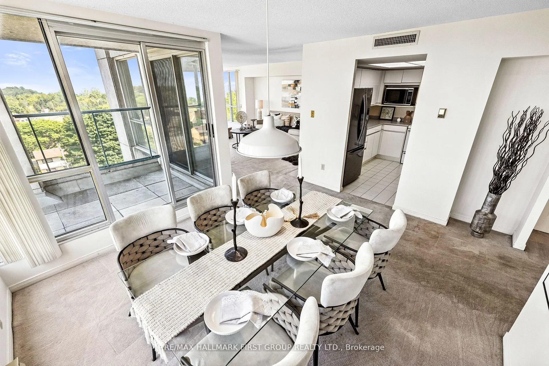 25 Cumberland Lane, #701