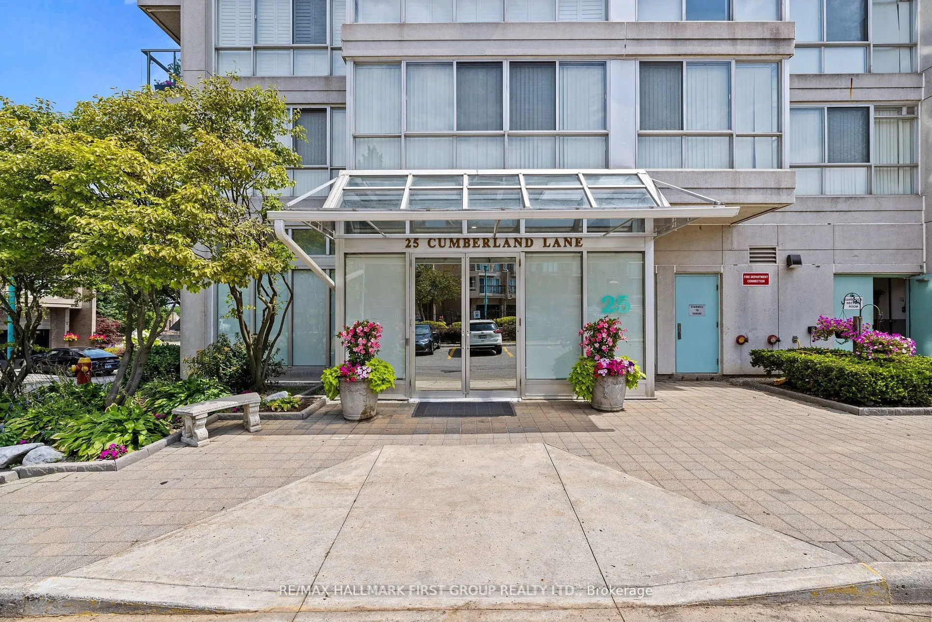 25 Cumberland Lane, #701