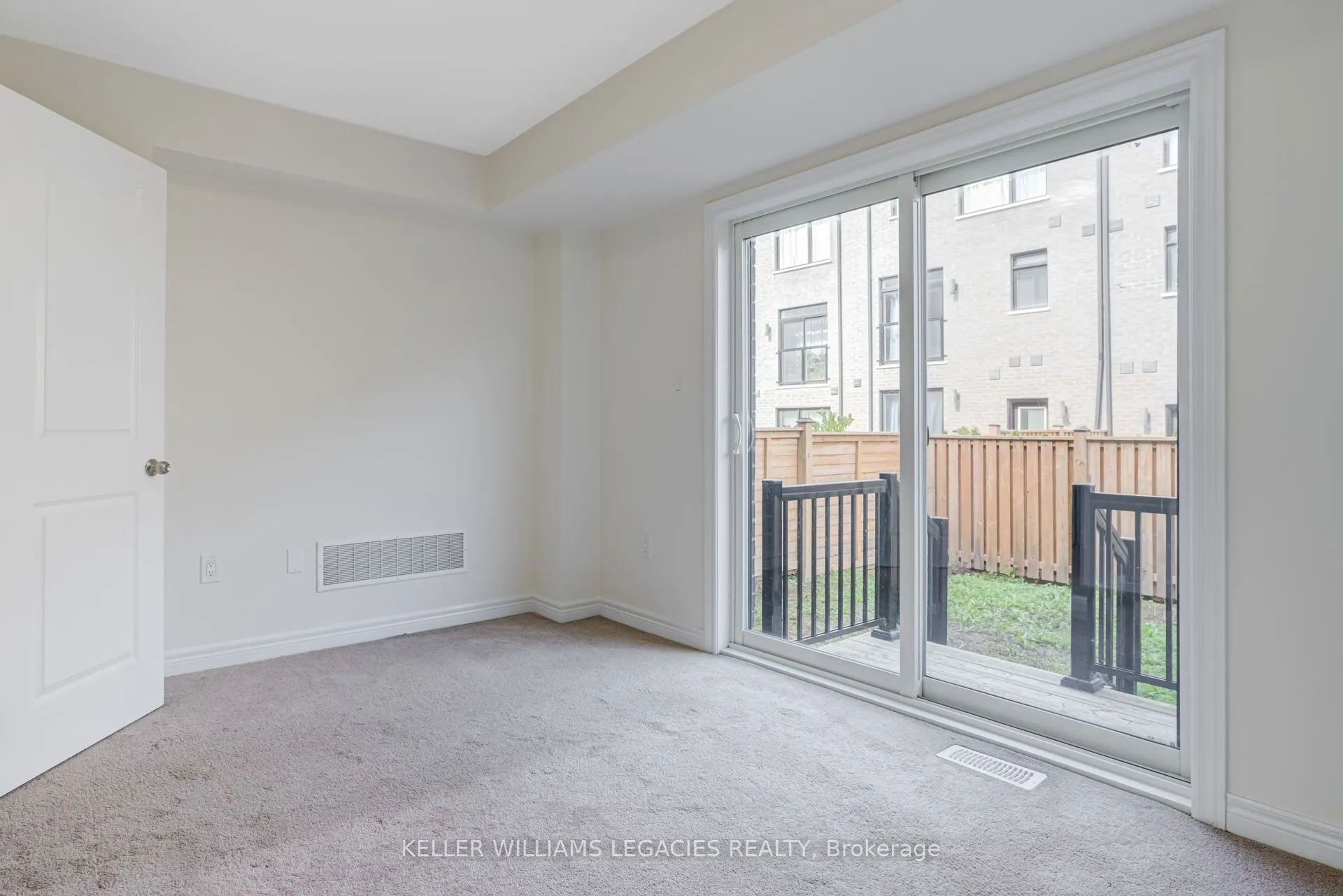 1371 Gull Crossing, #B