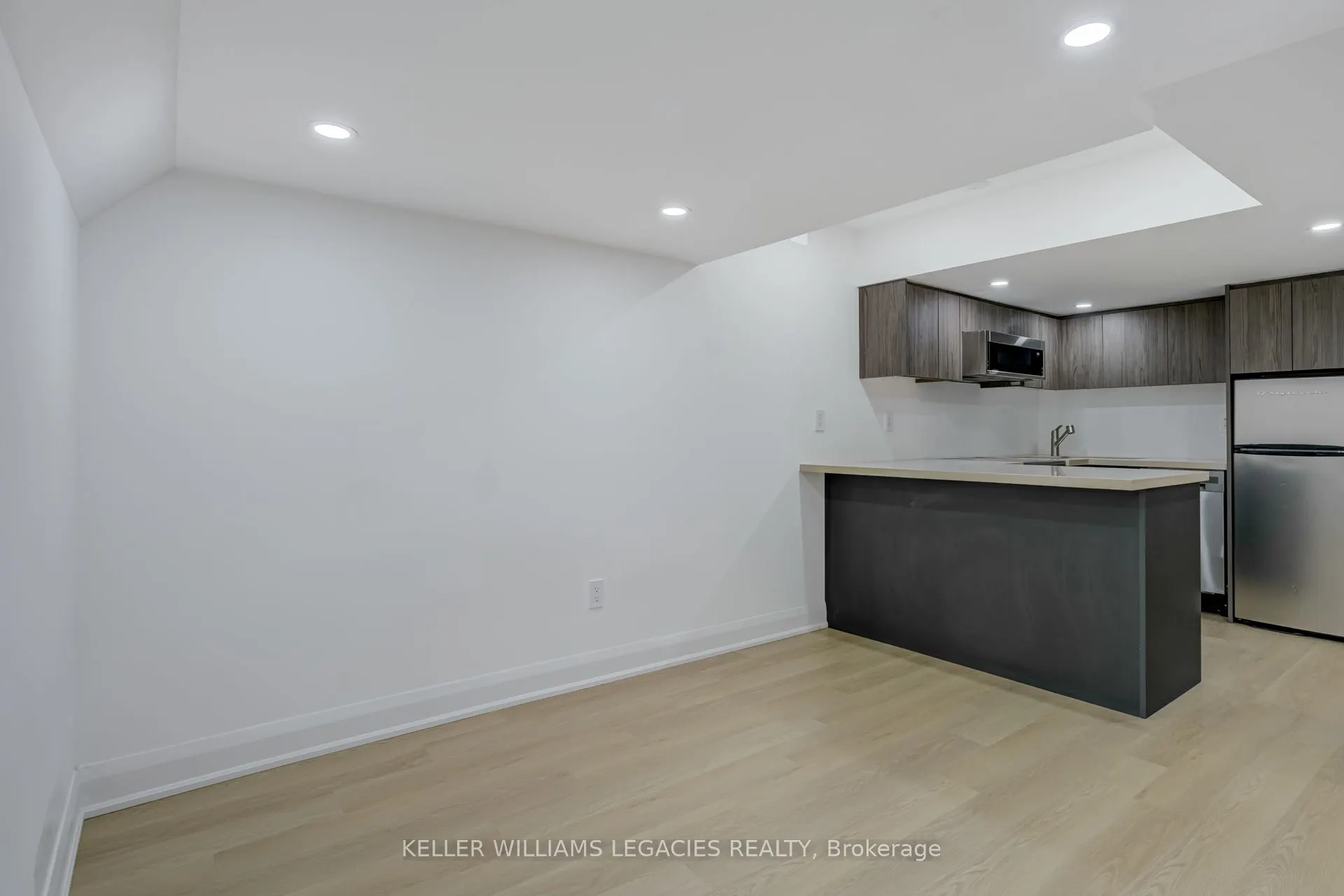 1371 Gull Crossing, #B