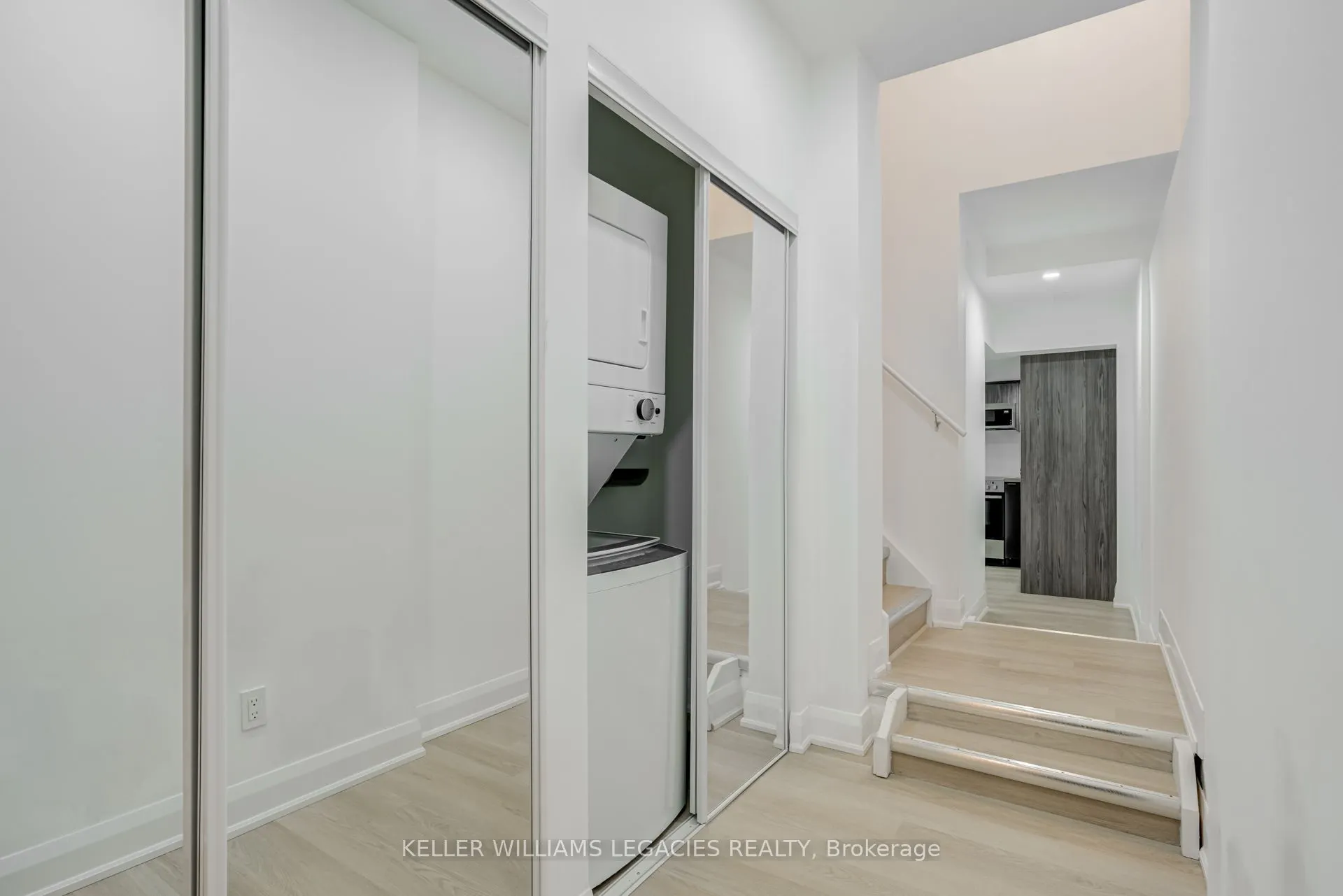 1371 Gull Crossing, #B