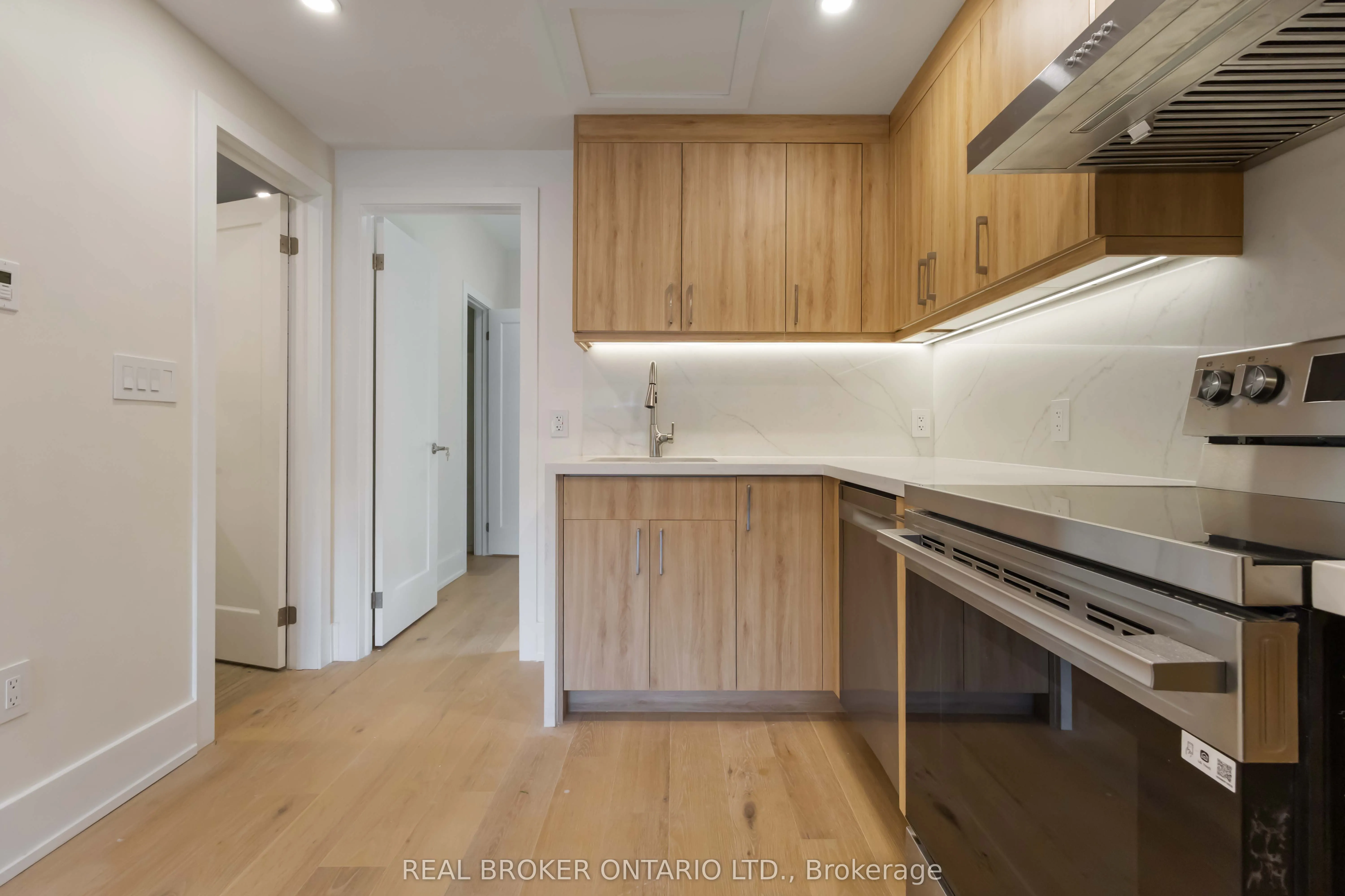 72 Jones Avenue, #Unit R