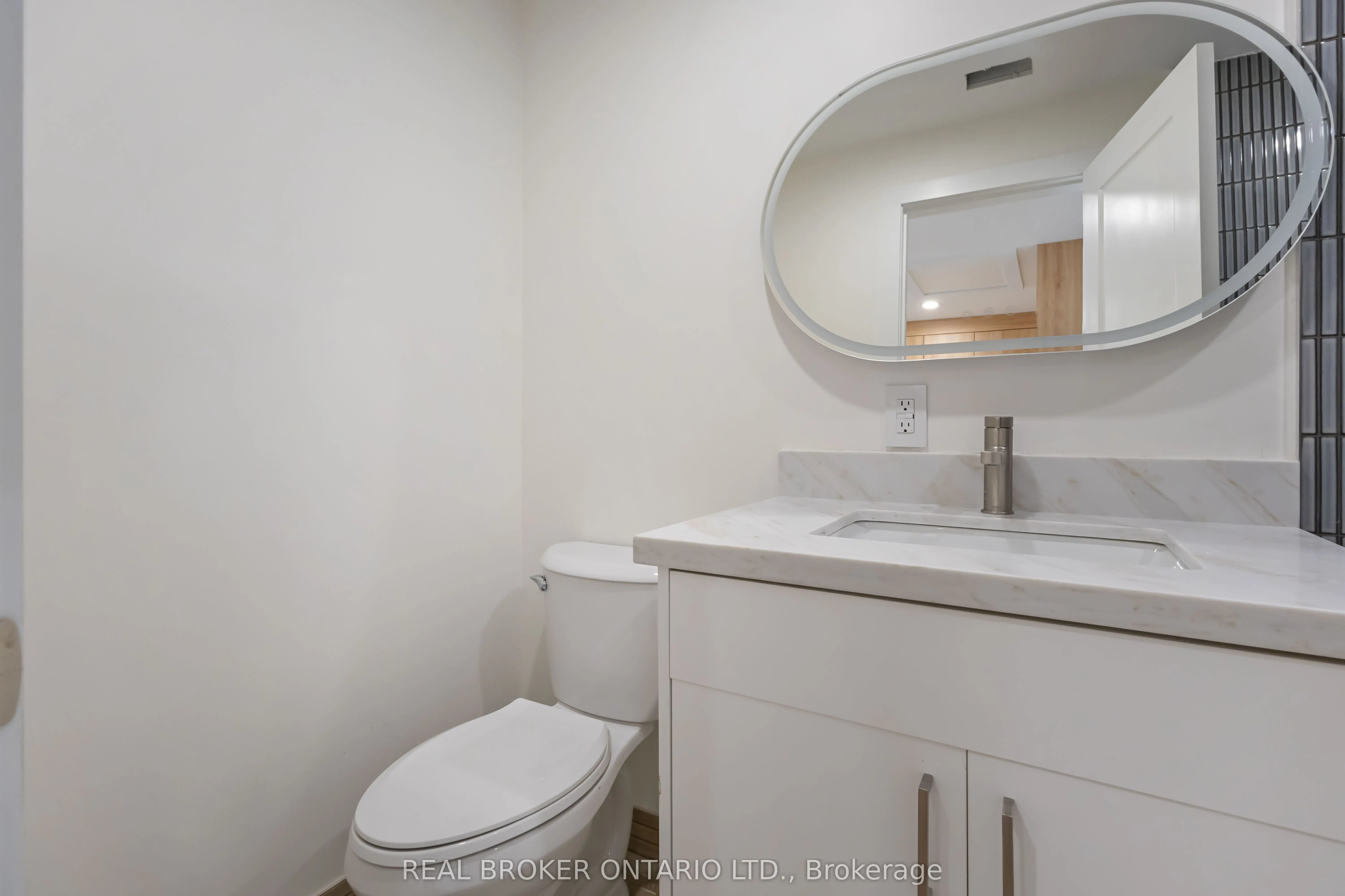 72 Jones Avenue, #Unit R