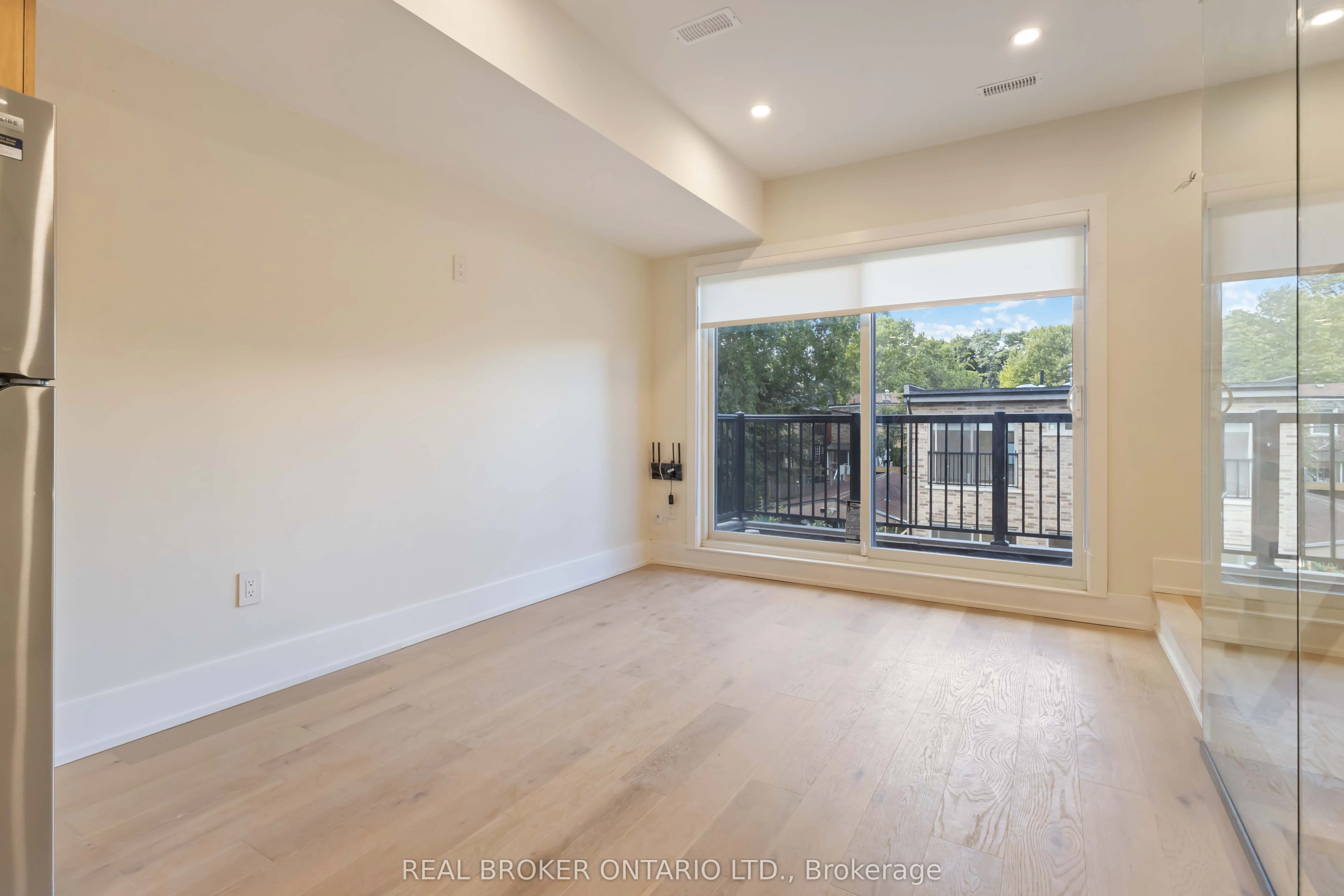 72 Jones Avenue, #Unit R