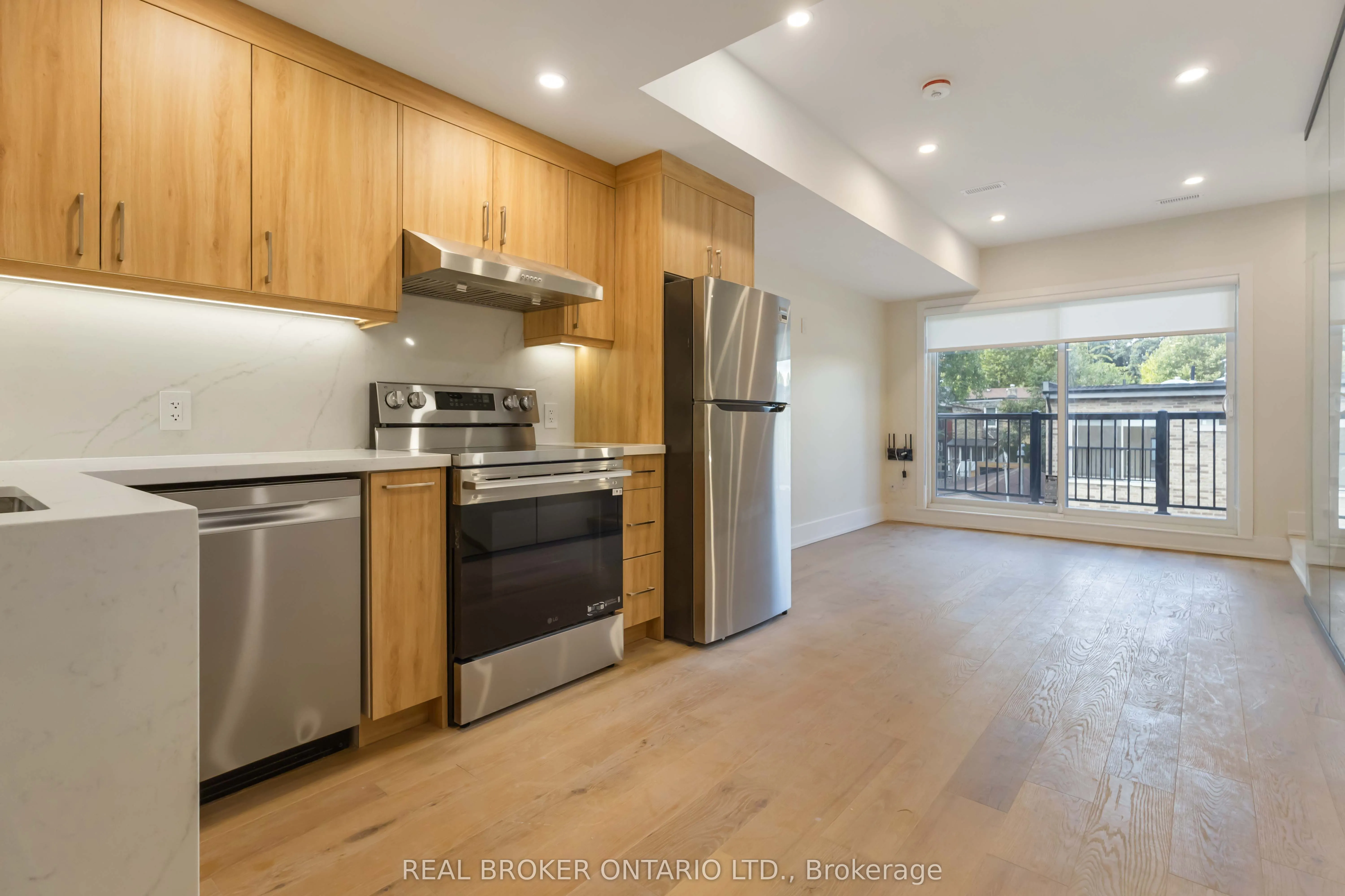72 Jones Avenue, #Unit R