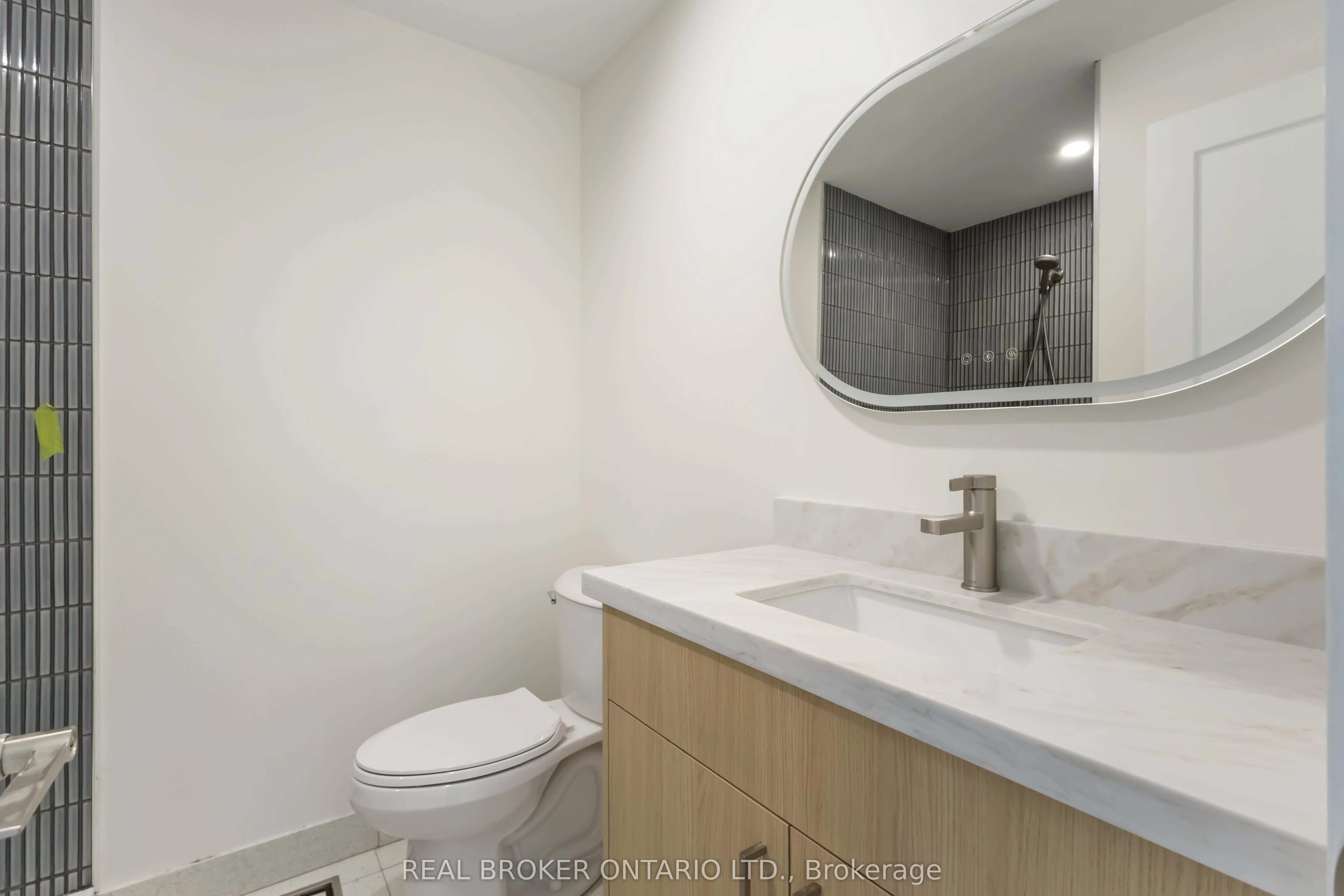 72 Jones Avenue, #Unit R