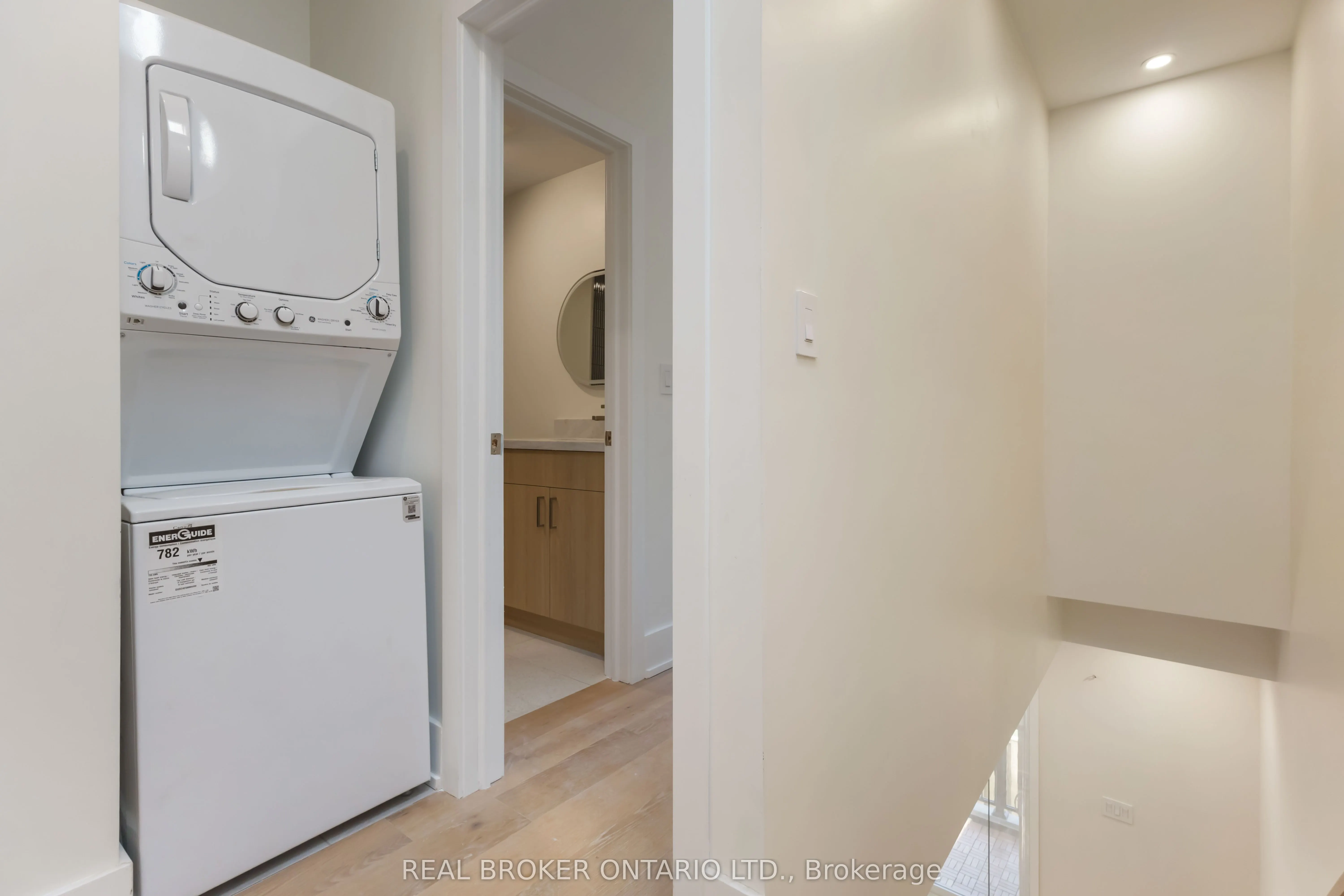 72 Jones Avenue, #Unit R