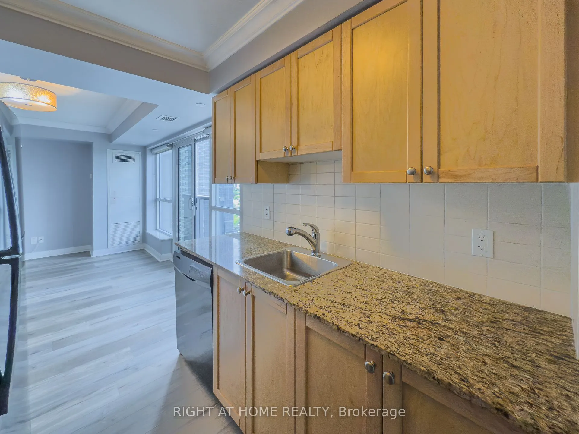 181 Village Green Square, #1419