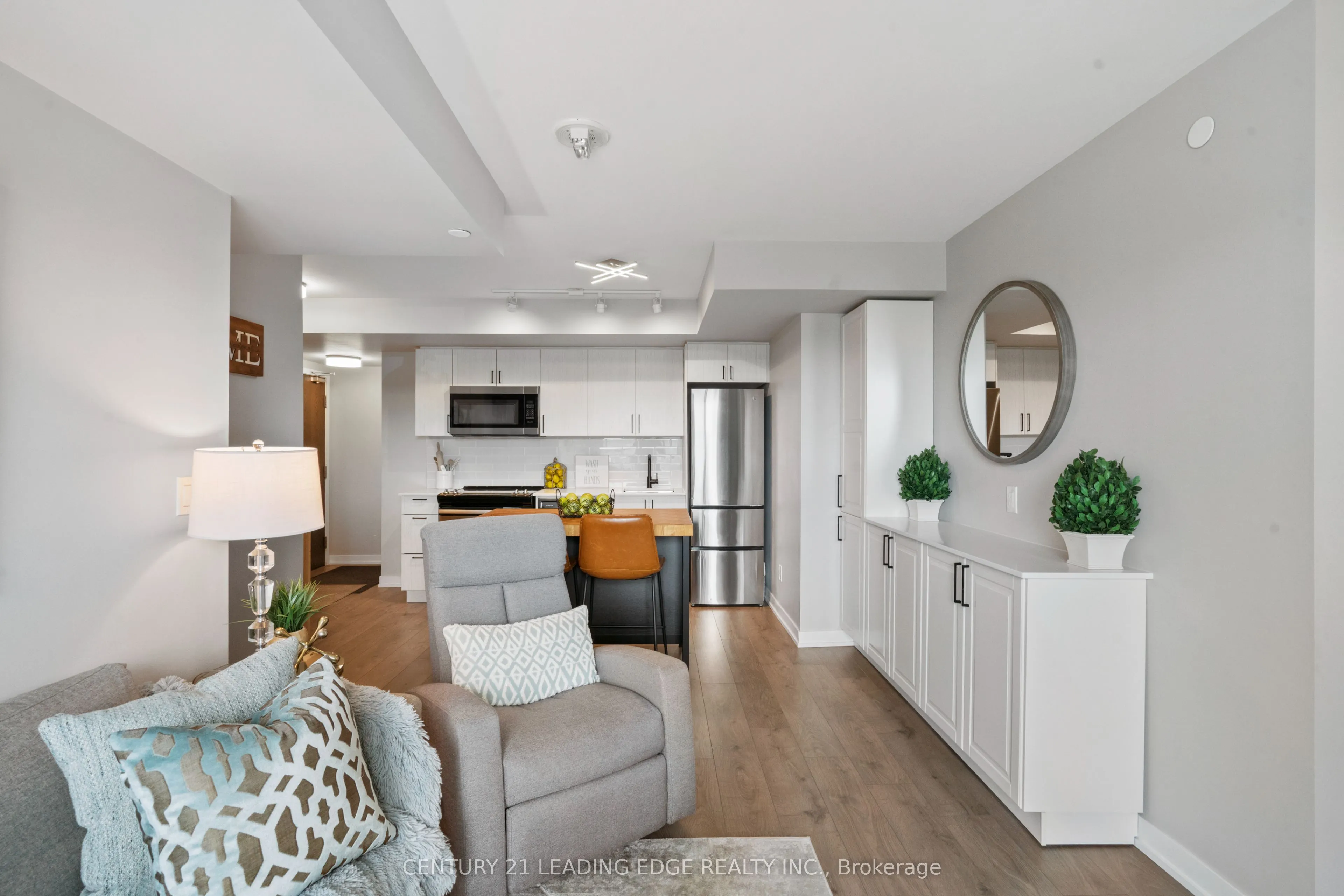 1401 O'Connor Drive, #207