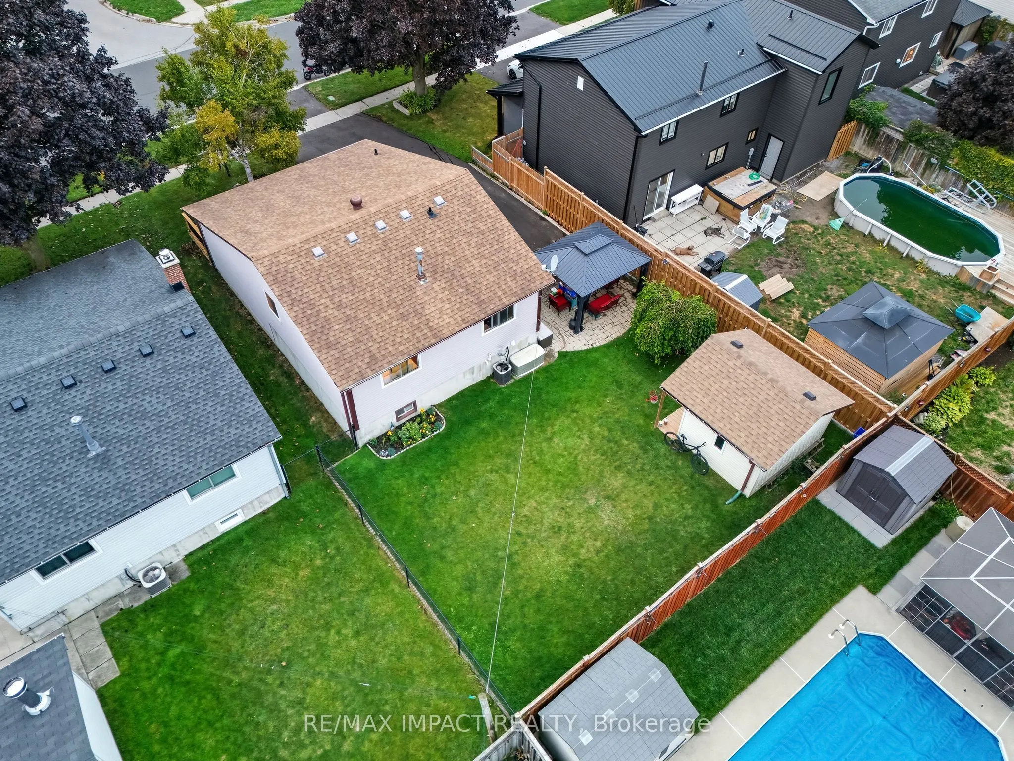 25 Roser Crescent