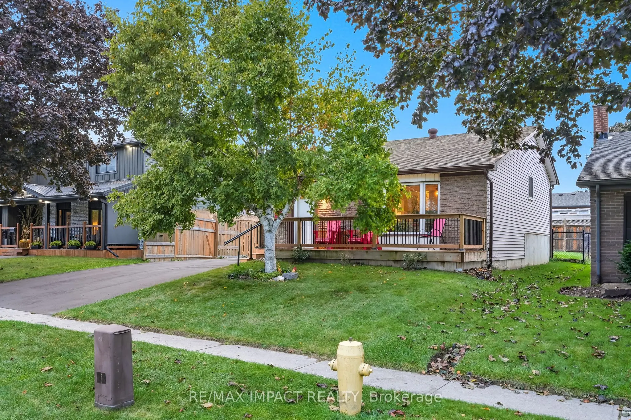 25 Roser Crescent
