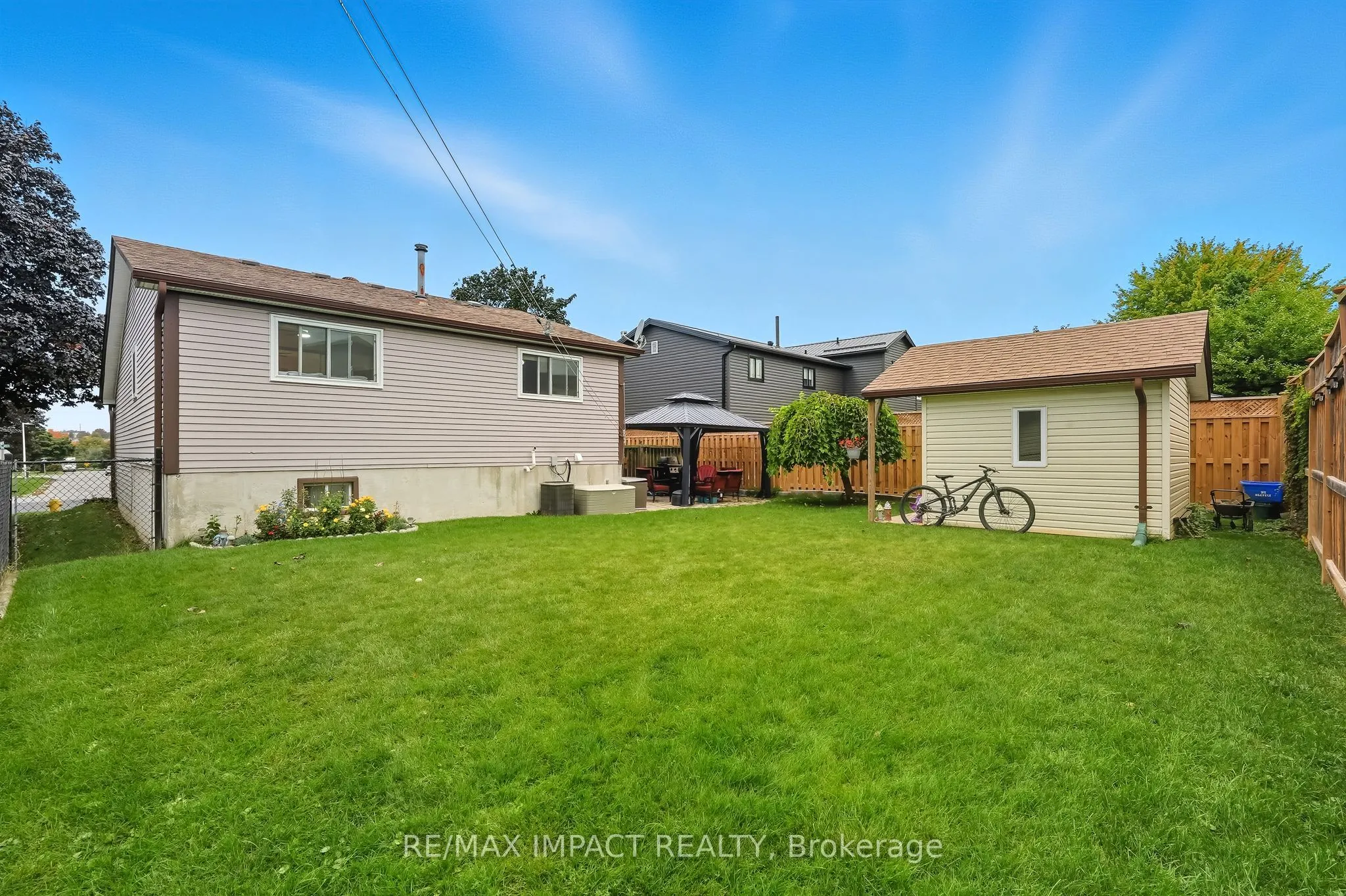 25 Roser Crescent