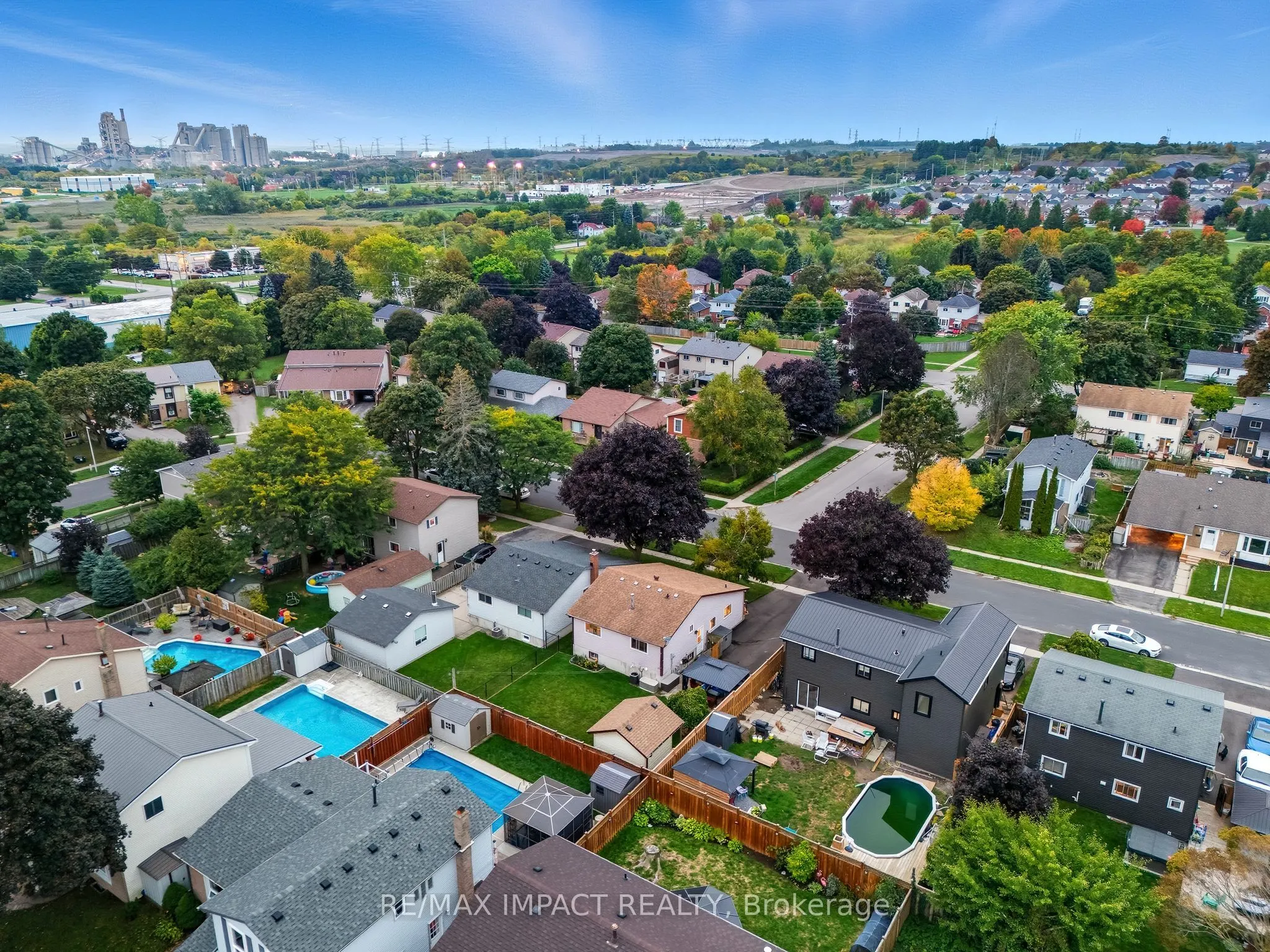 25 Roser Crescent