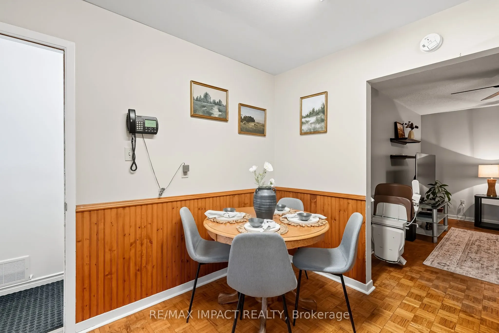 25 Roser Crescent