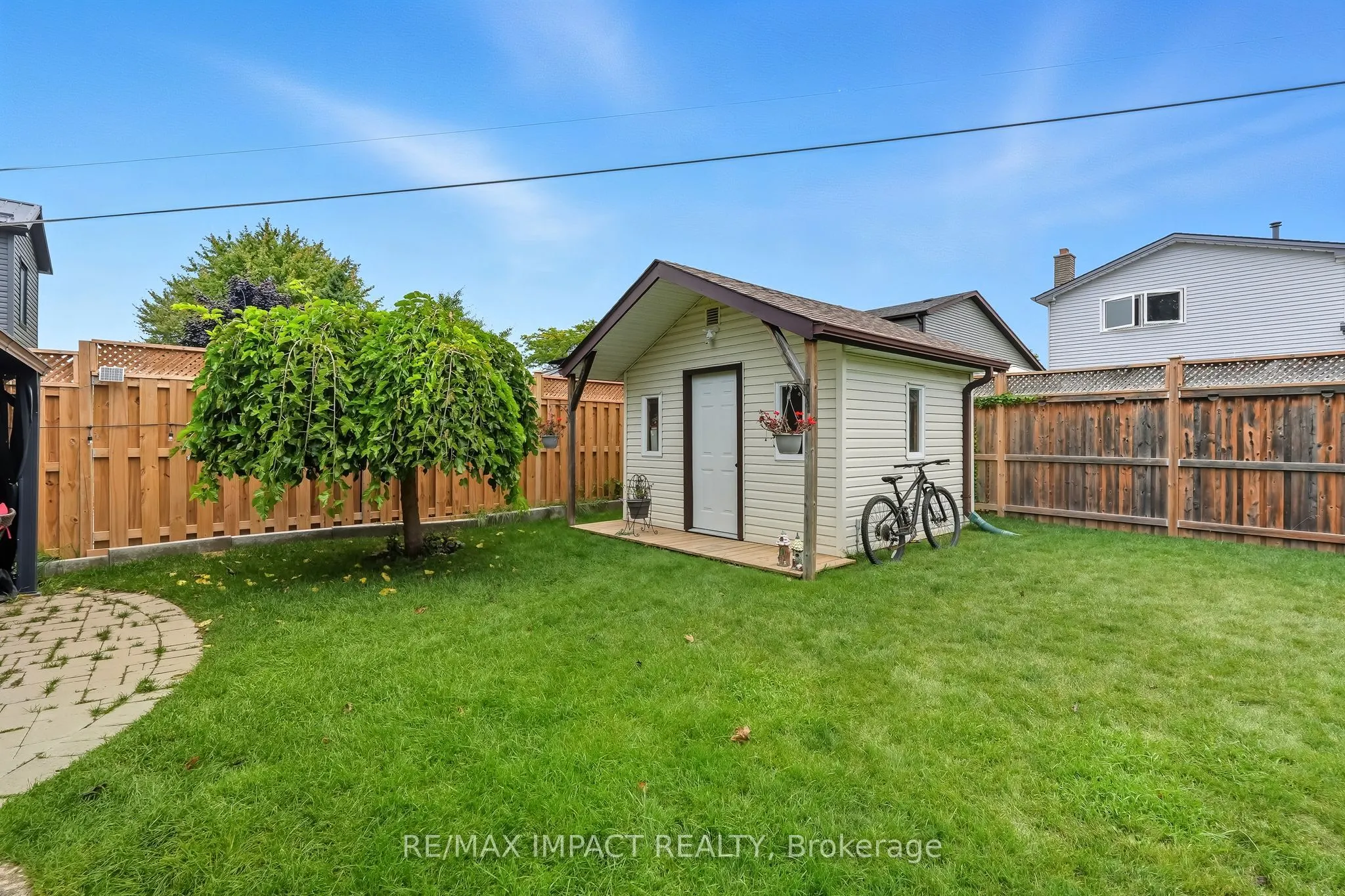 25 Roser Crescent