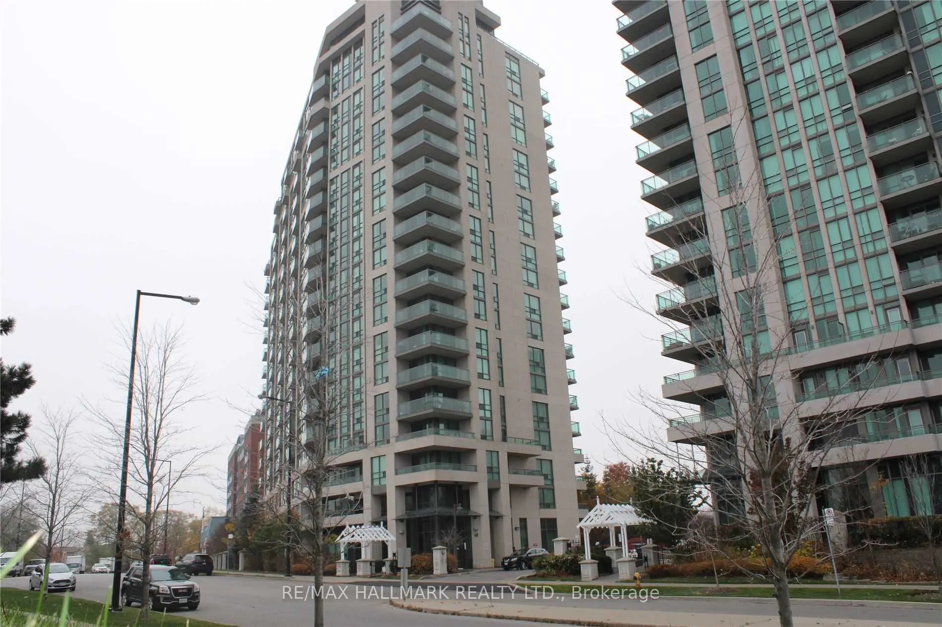 68 Grangeway Avenue, #1115