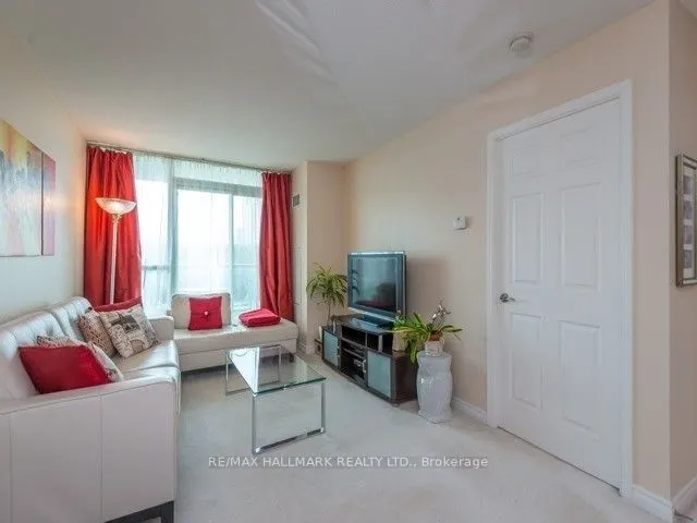 68 Grangeway Avenue, #1115