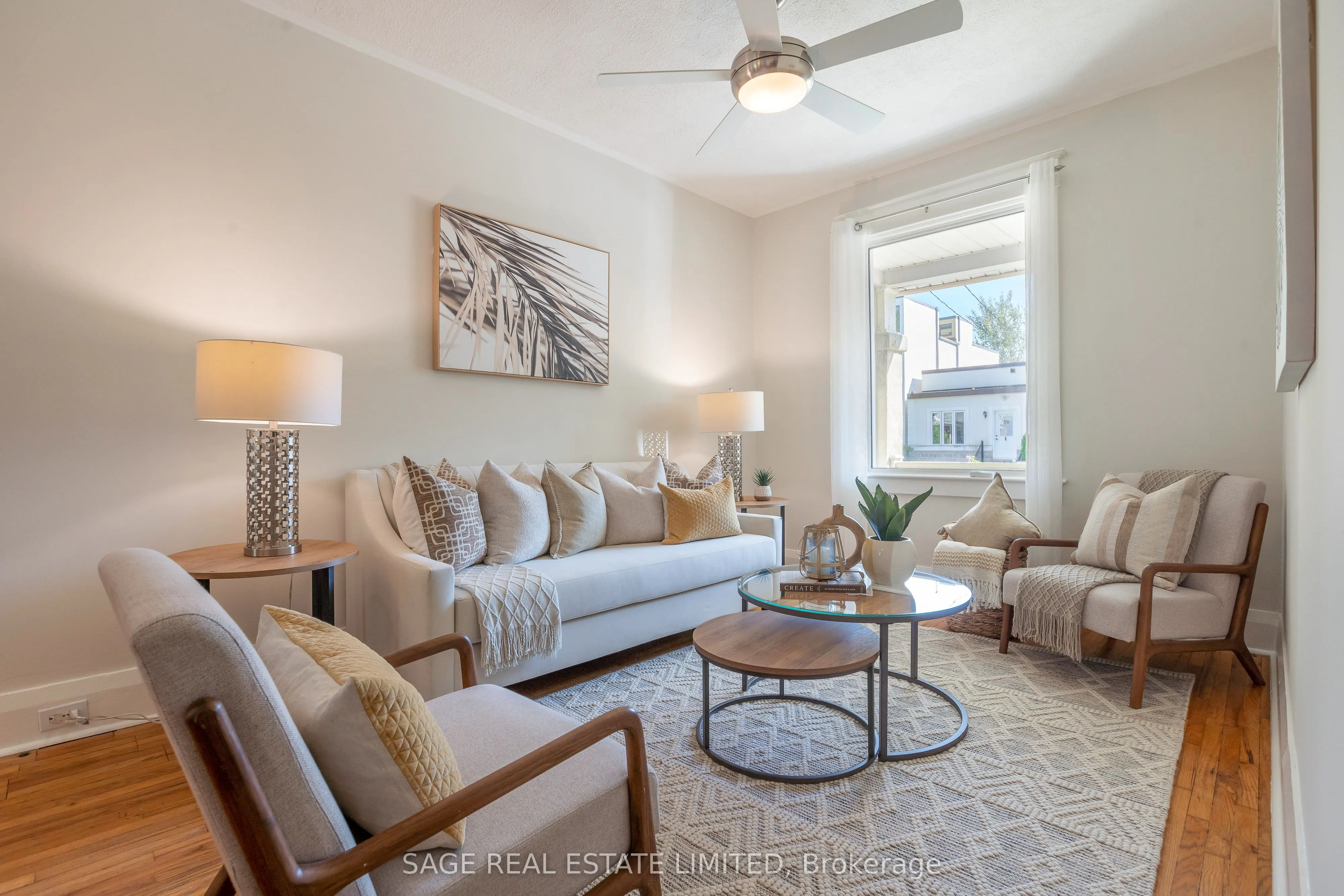 38 Queensdale Avenue