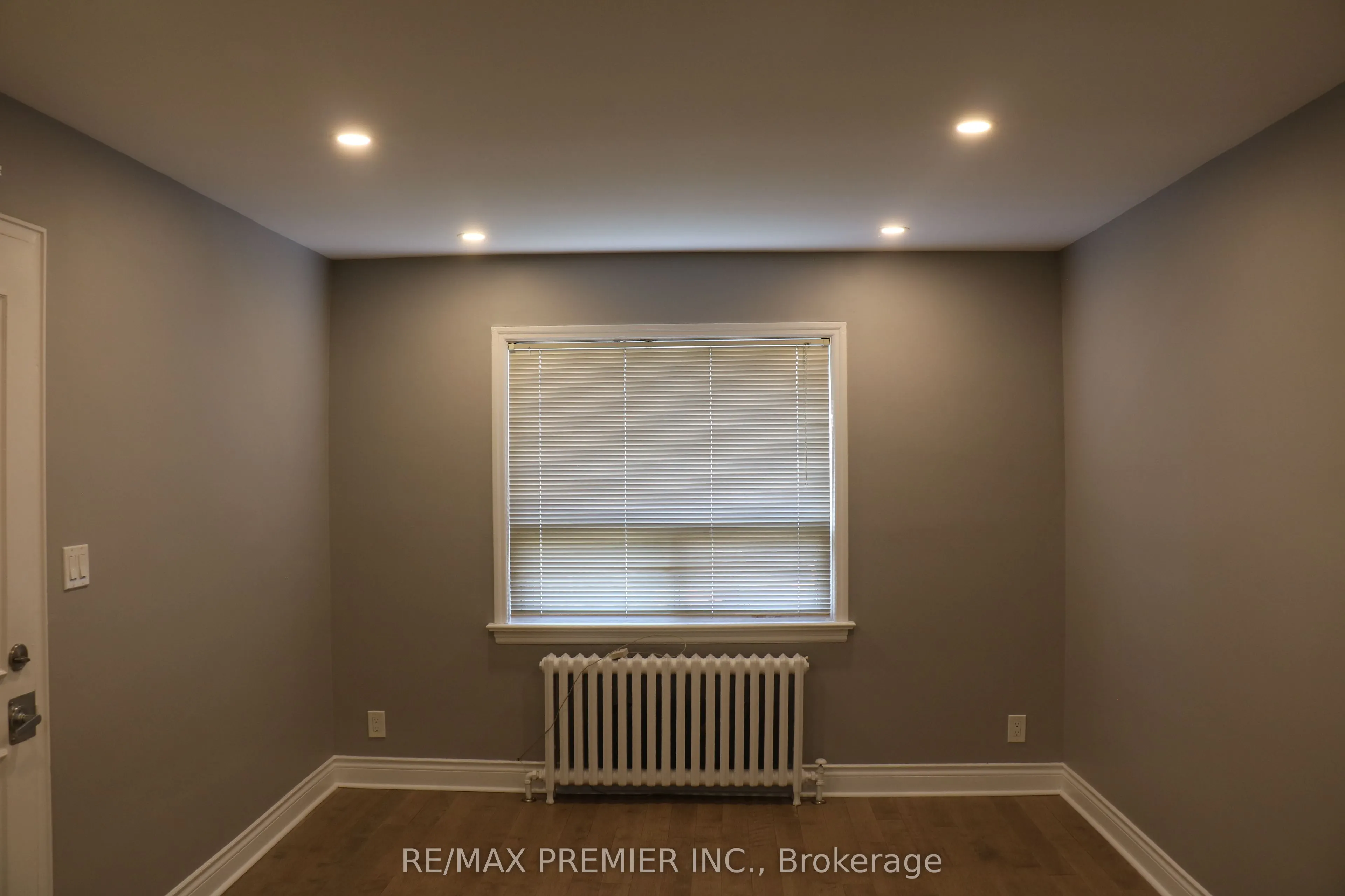 9 Bracebridge Avenue, #UPPER