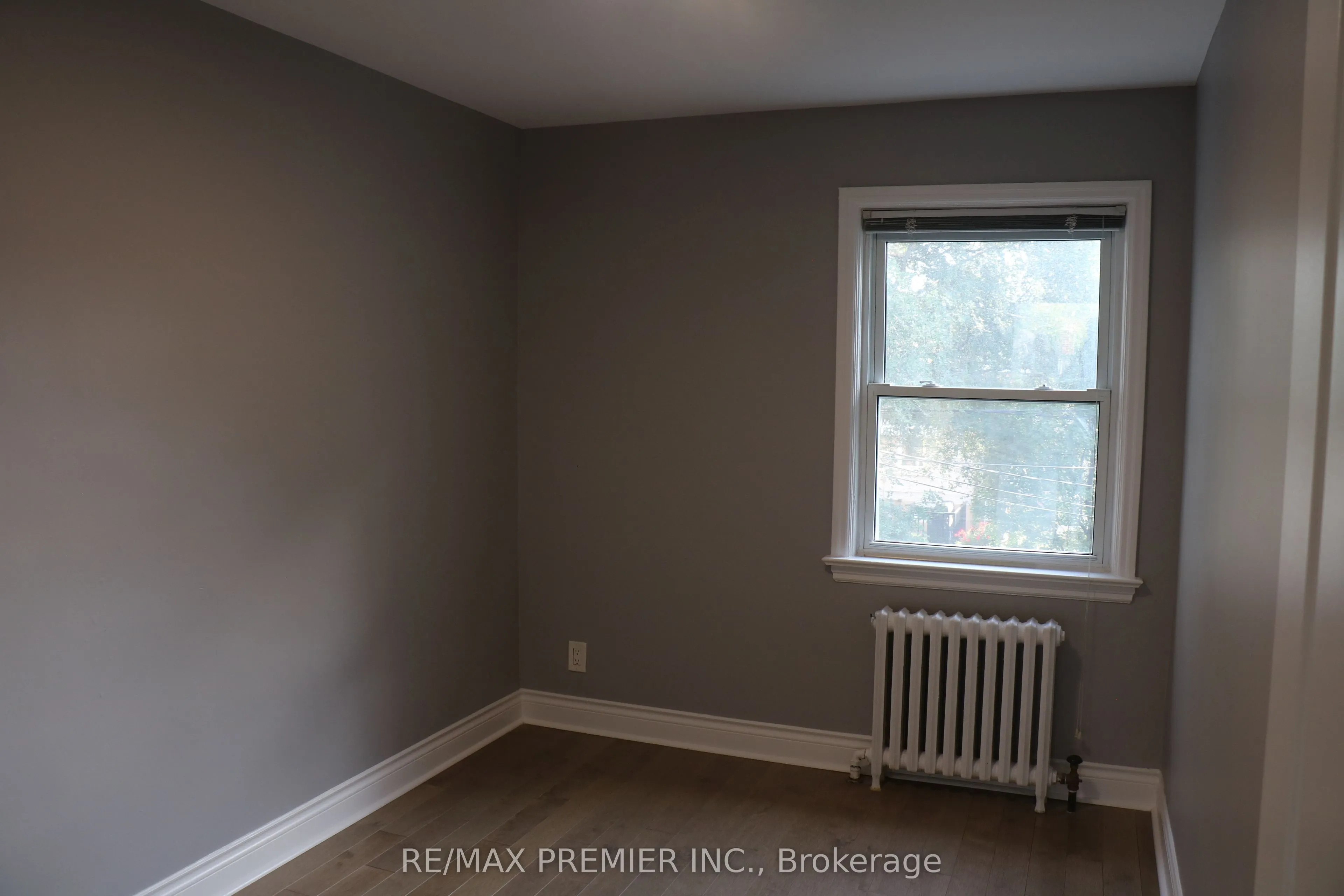 9 Bracebridge Avenue, #UPPER