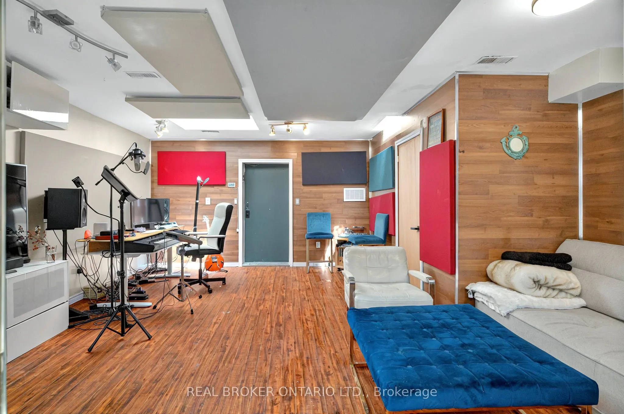 143 Parkmount Road