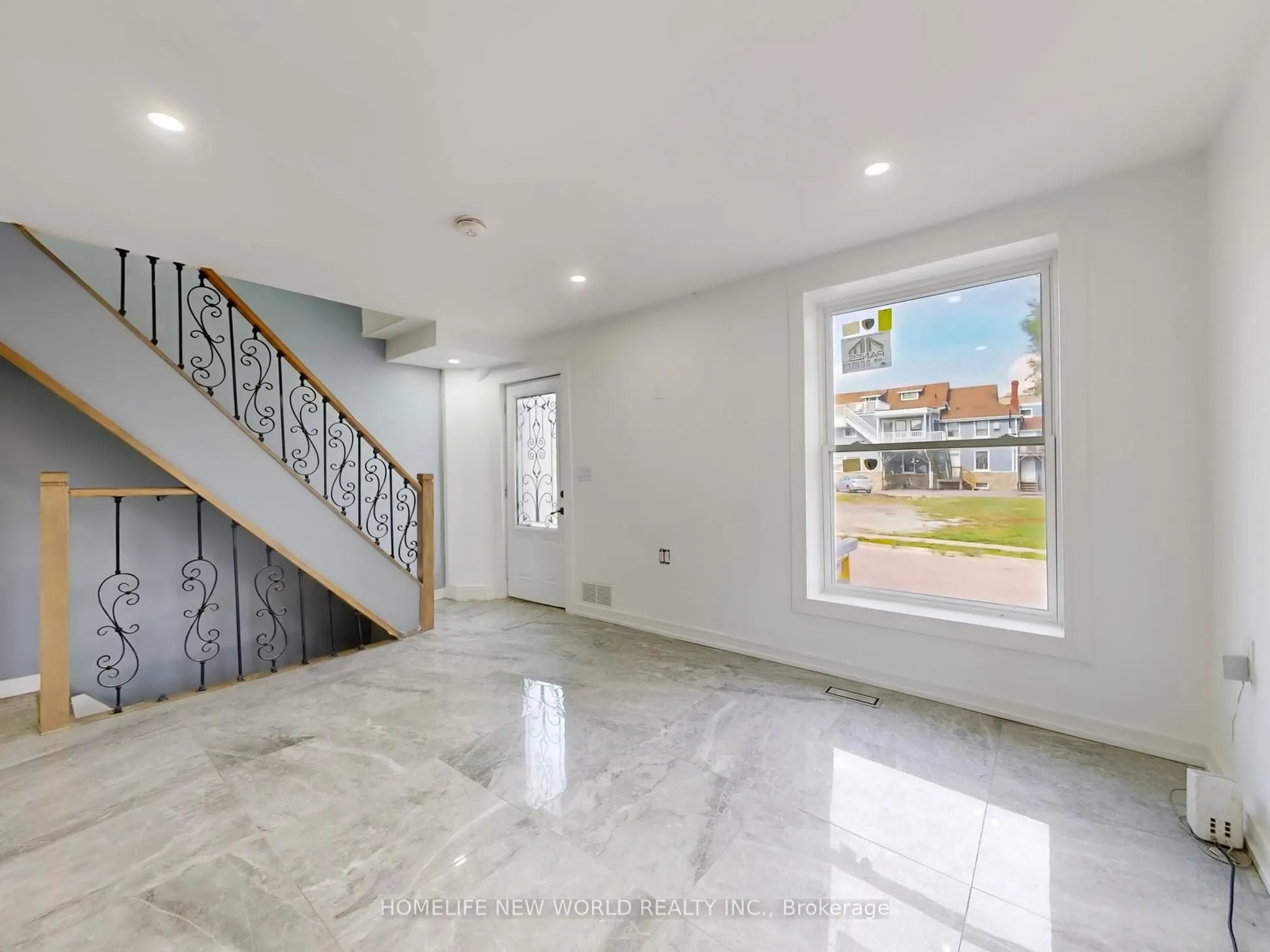 11 Maple Street