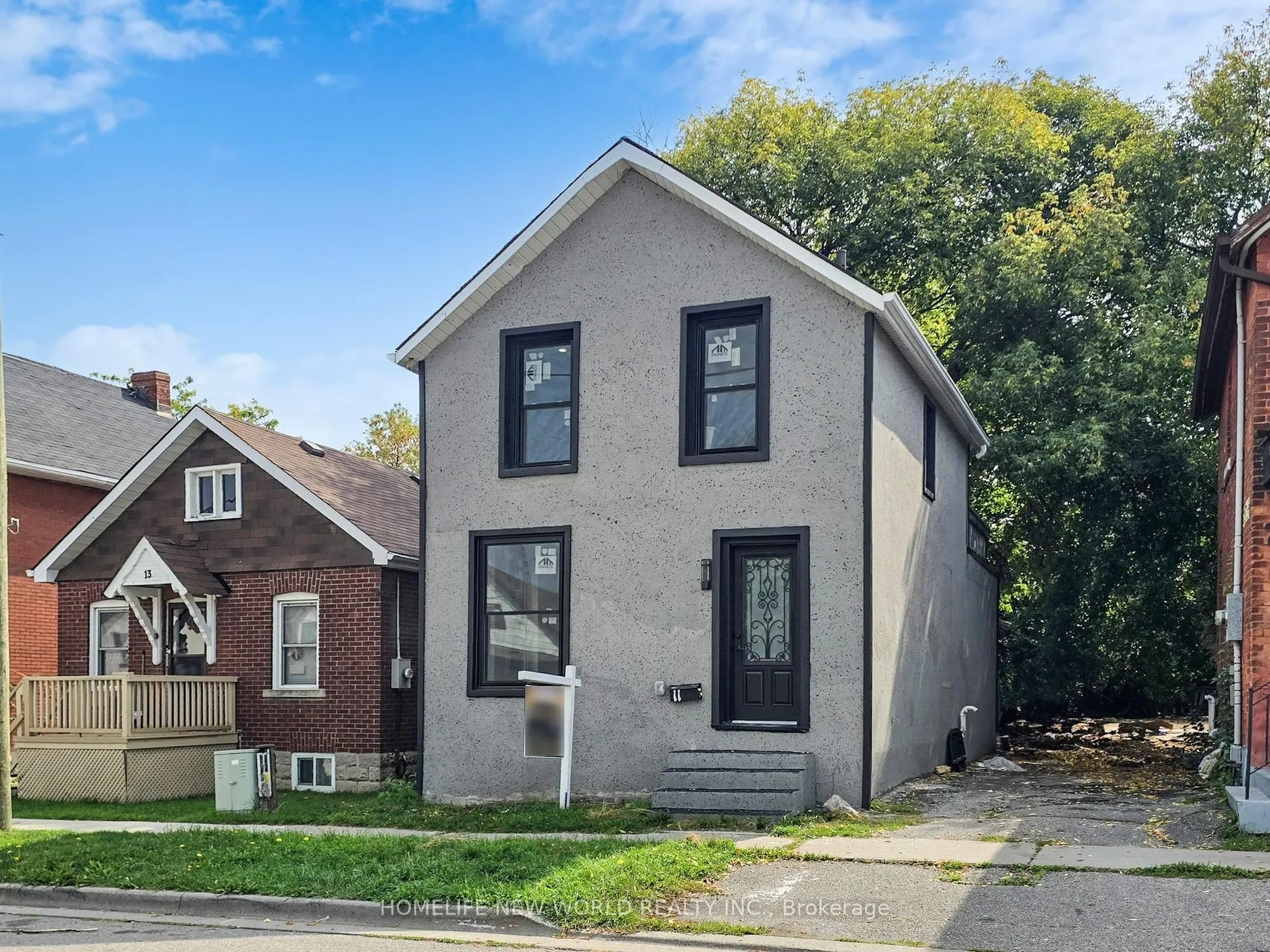 11 Maple Street
