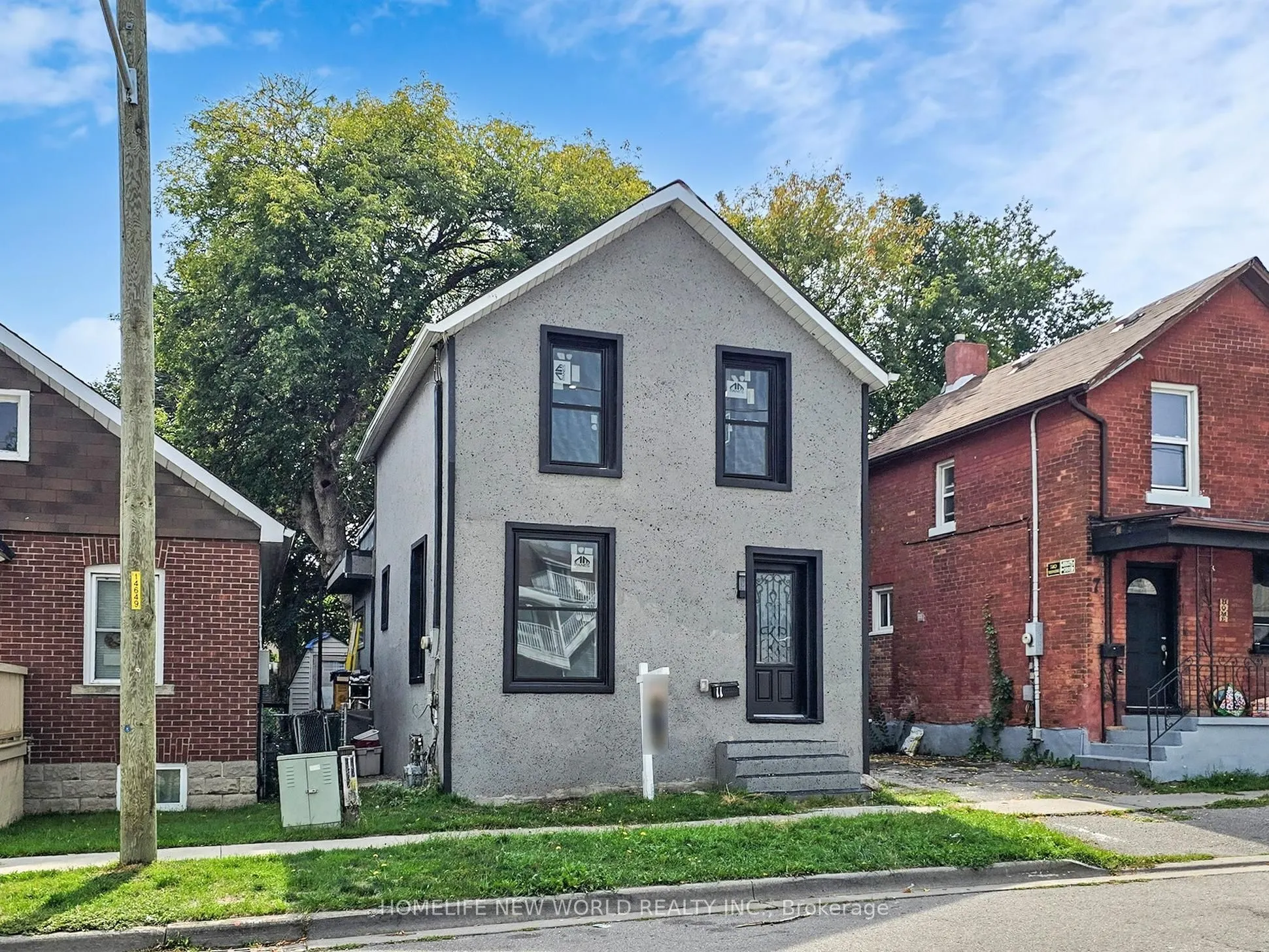 11 Maple Street